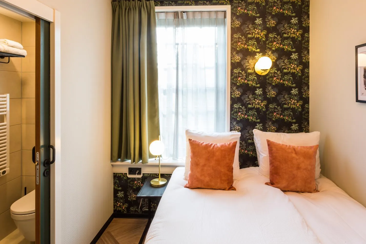 Bed in Boutique Hotel Rijks I Kloeg Collection