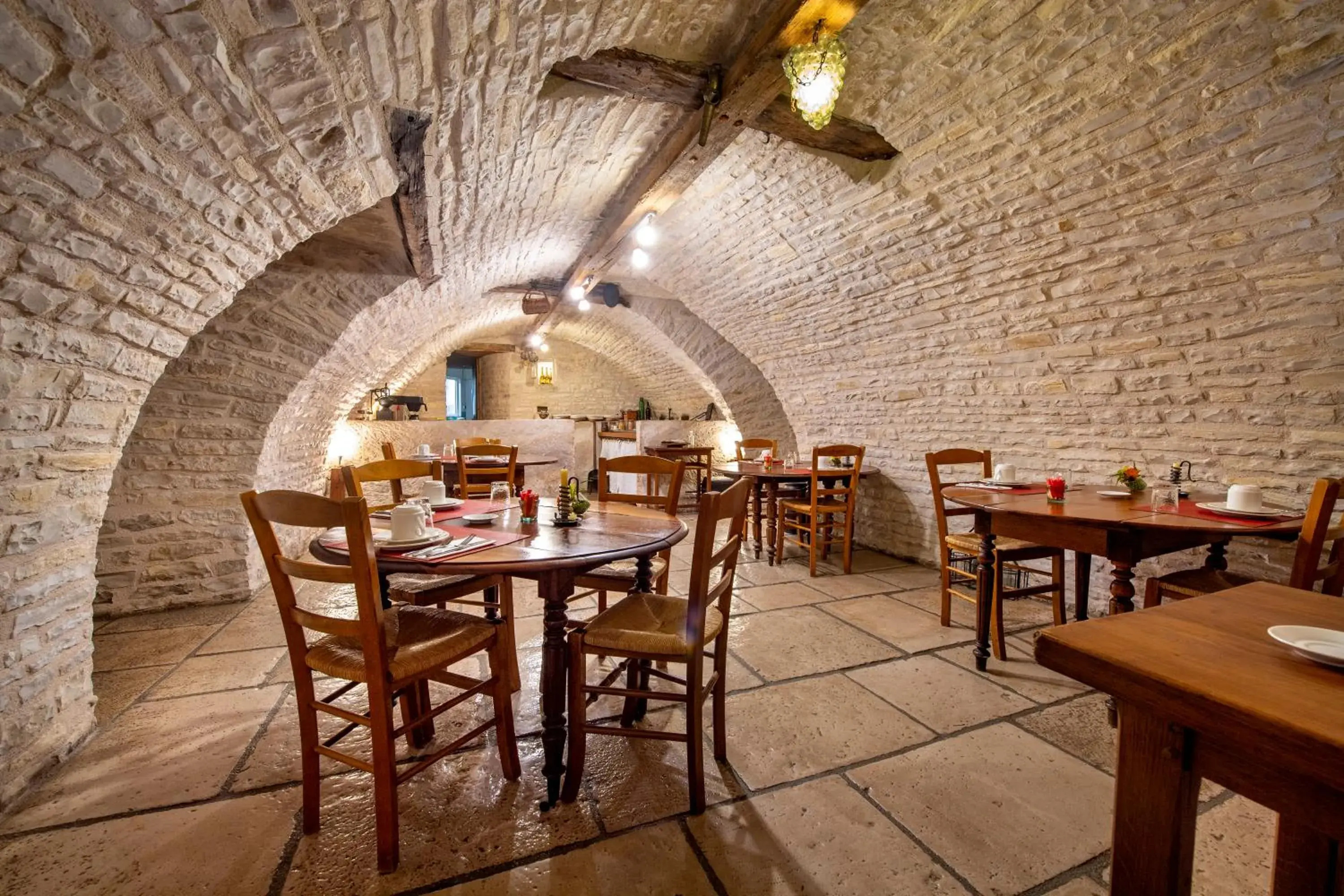 Restaurant/places to eat in Hôtel De La Beursaudiere Restaurant/places to eat in Hôtel De La Beursaudiere