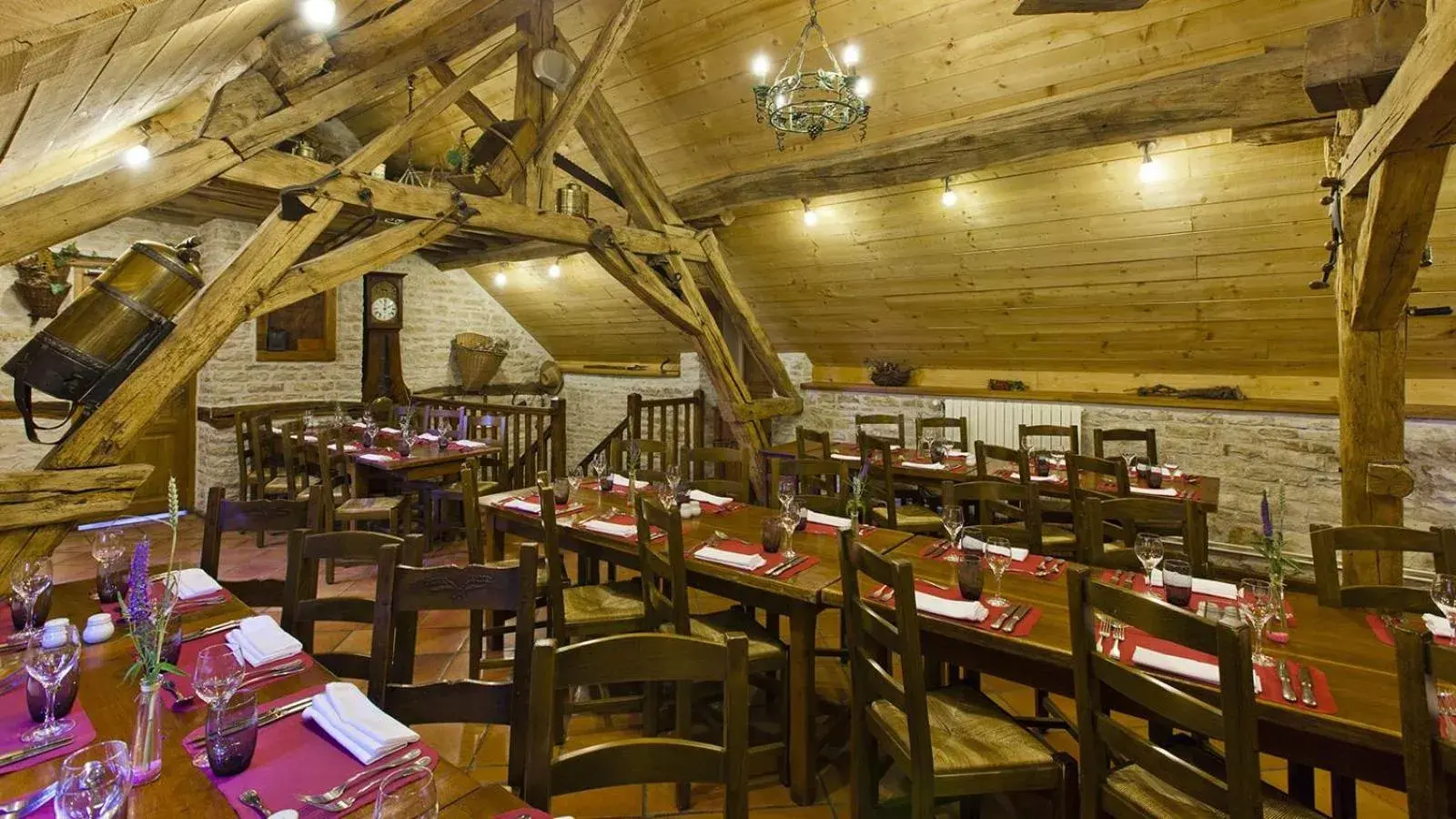 Restaurant/places to eat in Hôtel De La Beursaudiere Restaurant/places to eat in Hôtel De La Beursaudiere