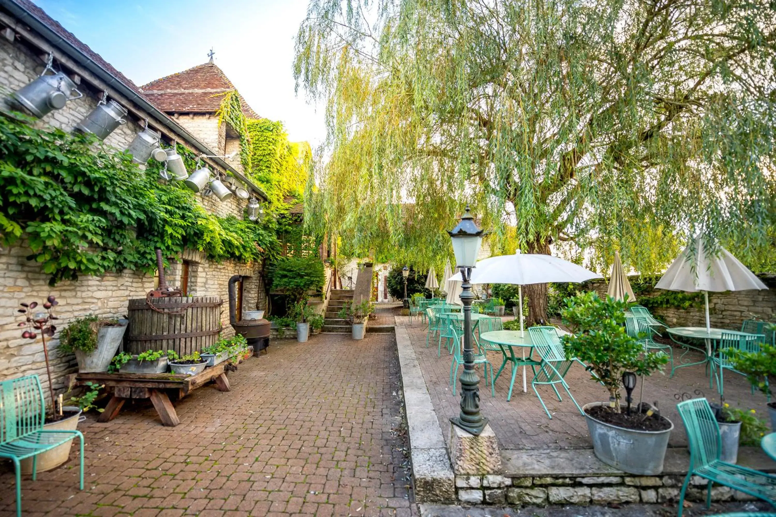 Property building in Hôtel De La Beursaudiere Property building in Hôtel De La Beursaudiere