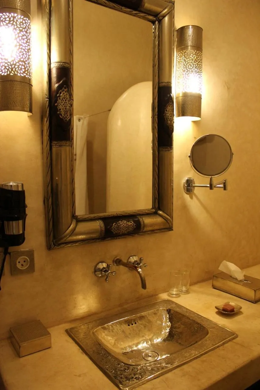 Bathroom in Riad Hermès