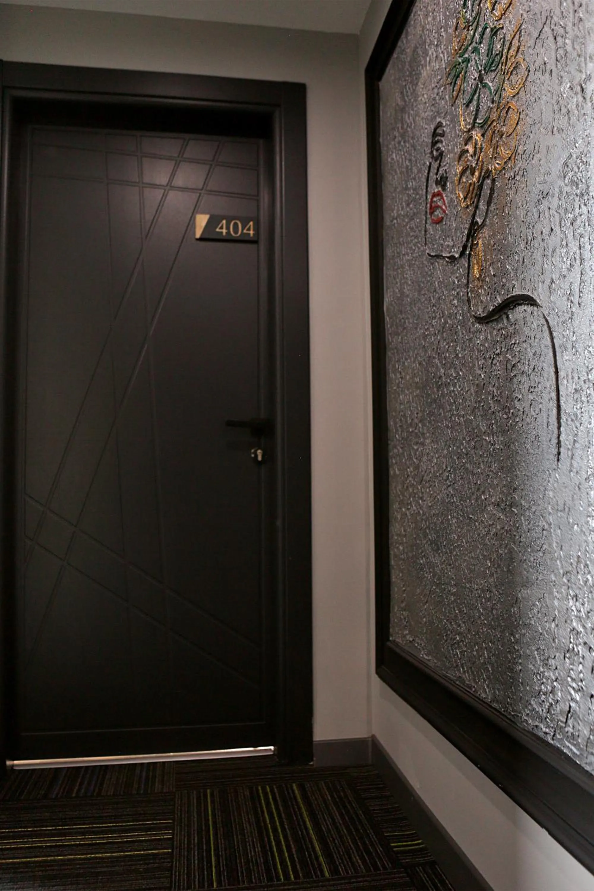 Decorative detail in Fly And Stay Airport Hotel