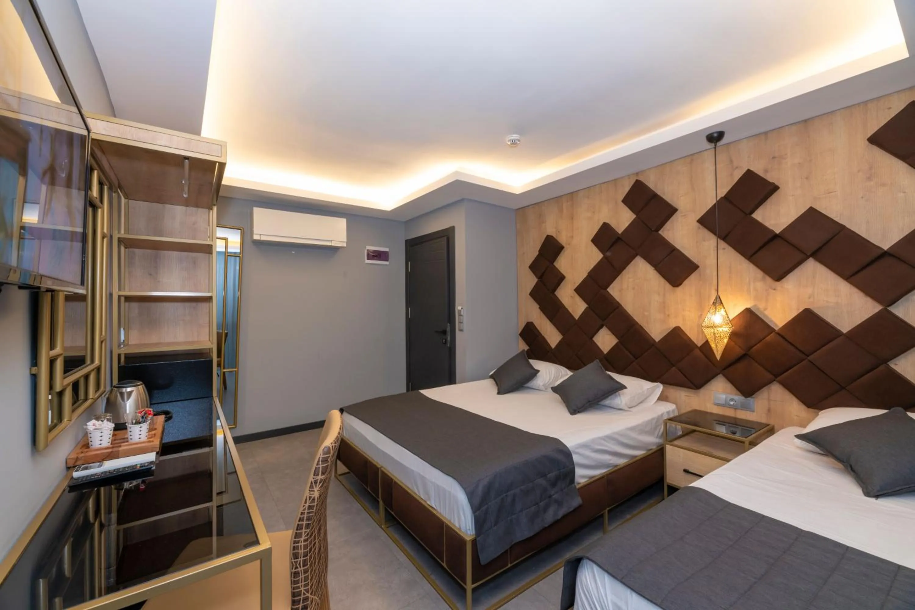 Photo of the whole room, Bed in Fly And Stay Airport Hotel