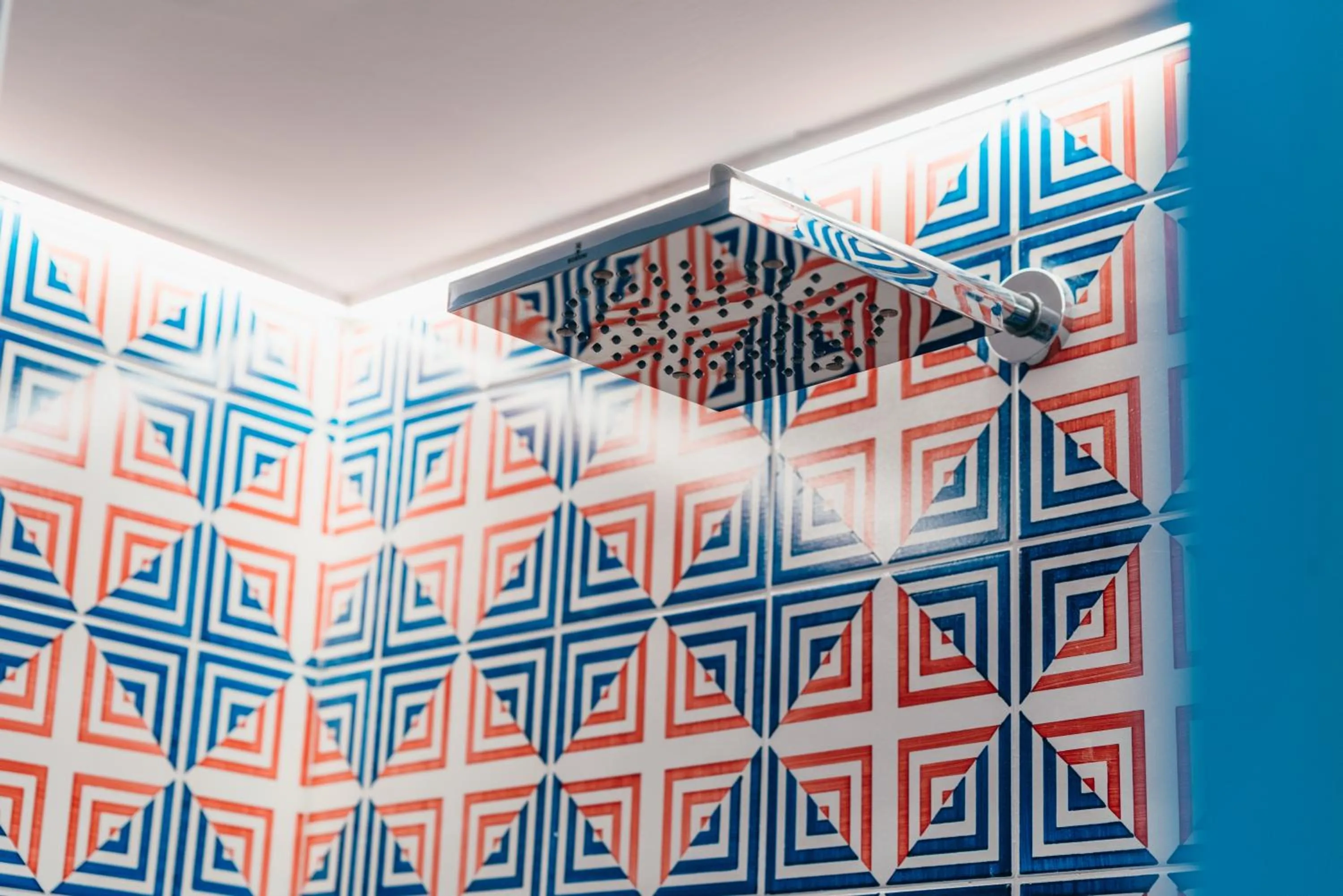 Shower in Maison Serena Sorrento