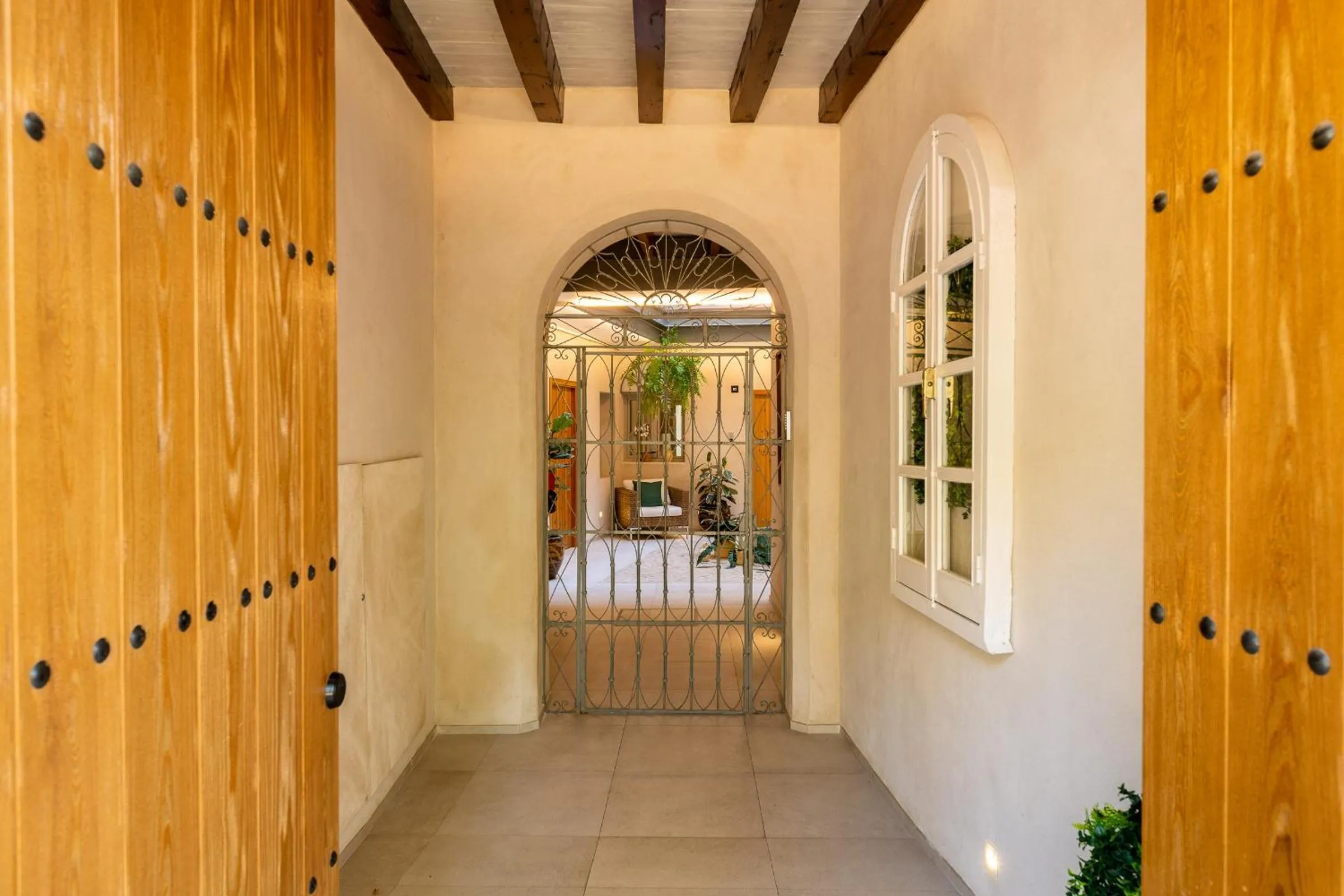 Property building, Bed in Casa 95 Sevilla