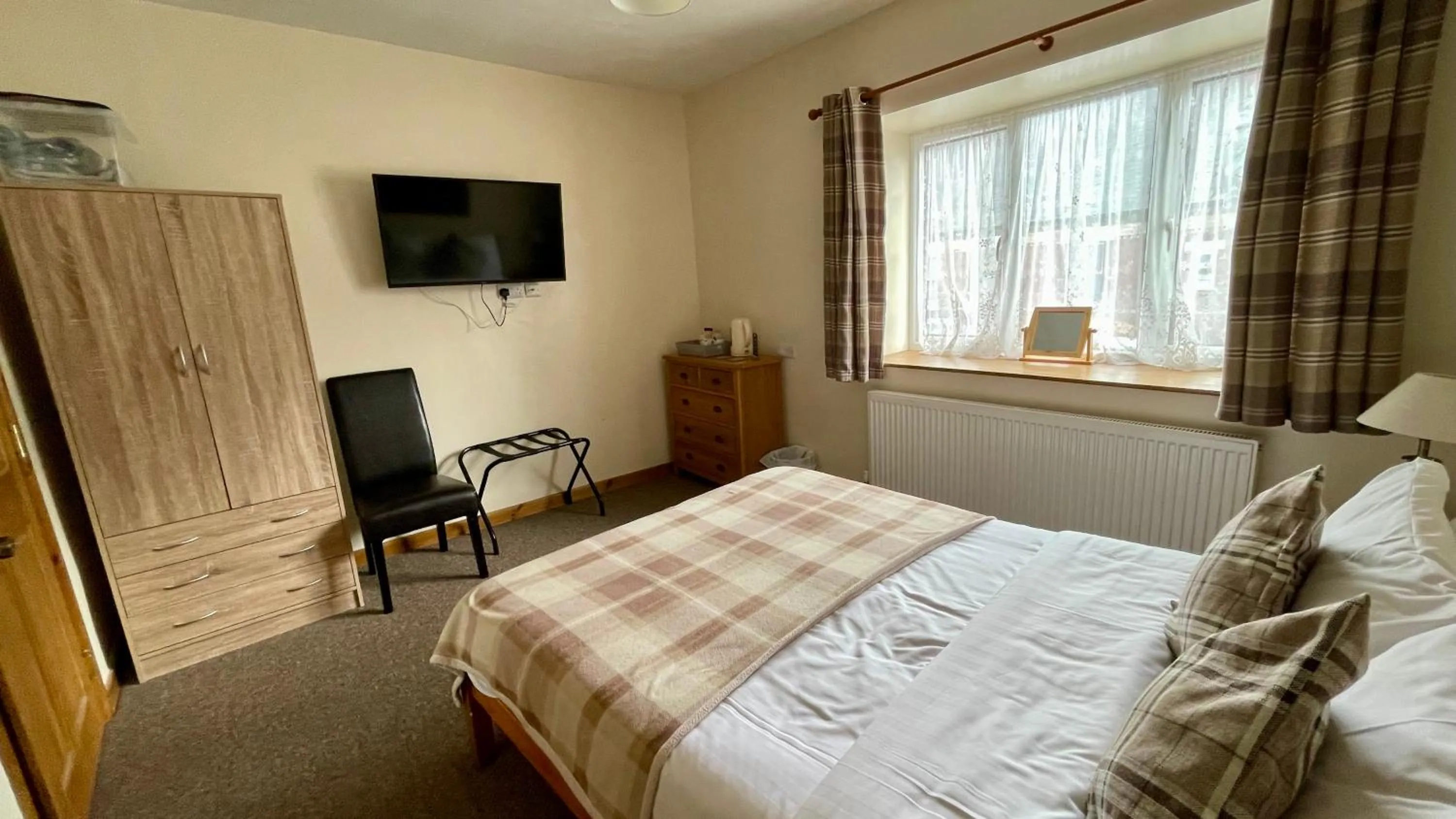Bed in The White Horse Inn, Clun