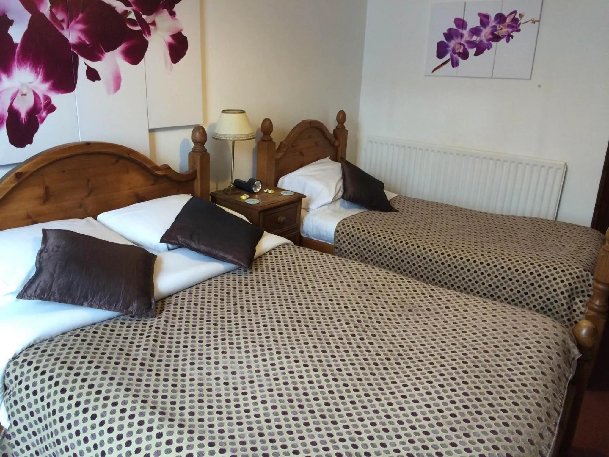 Photo of the whole room, Bed in The White Horse Inn, Clun