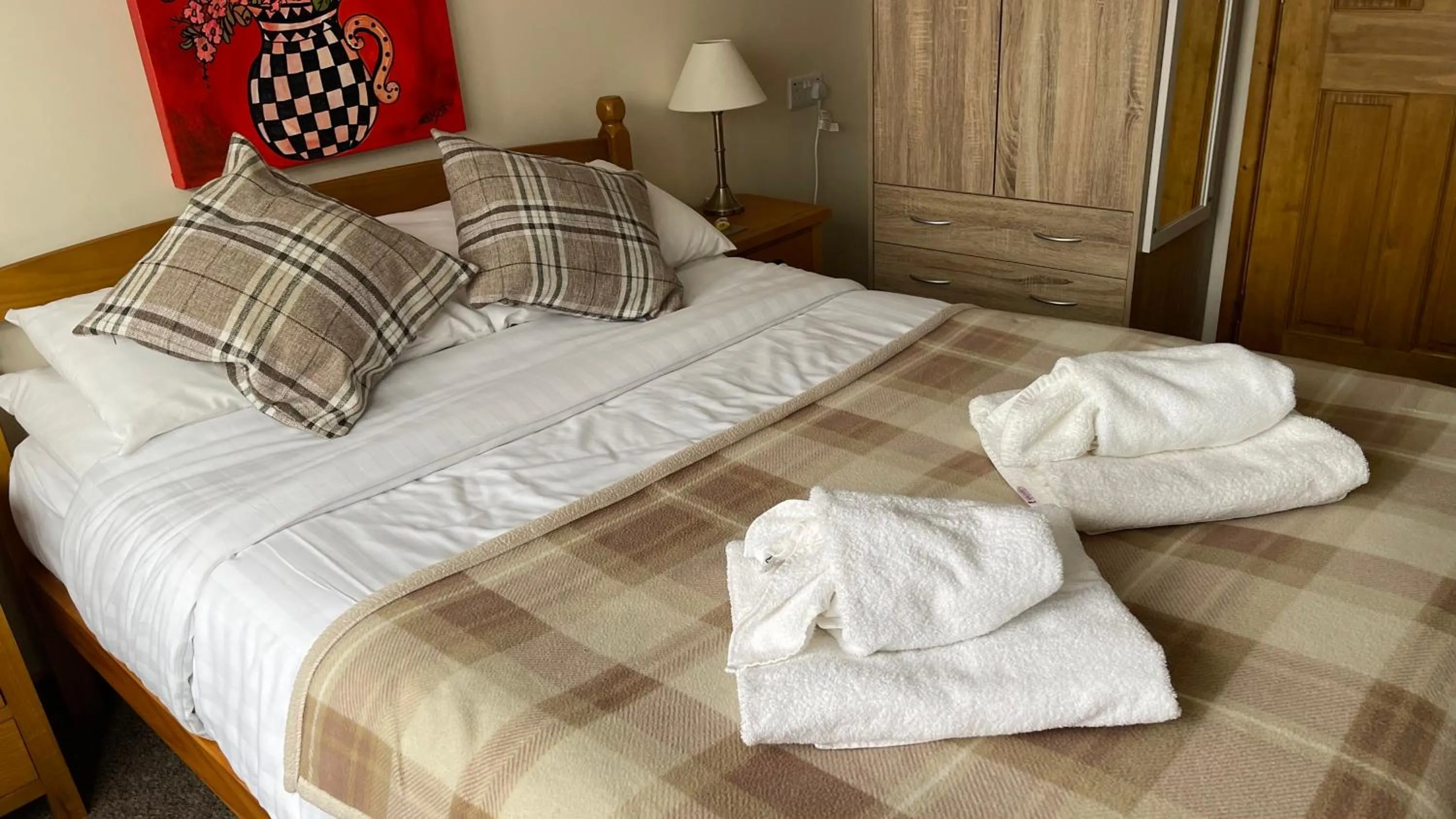 Bed in The White Horse Inn, Clun