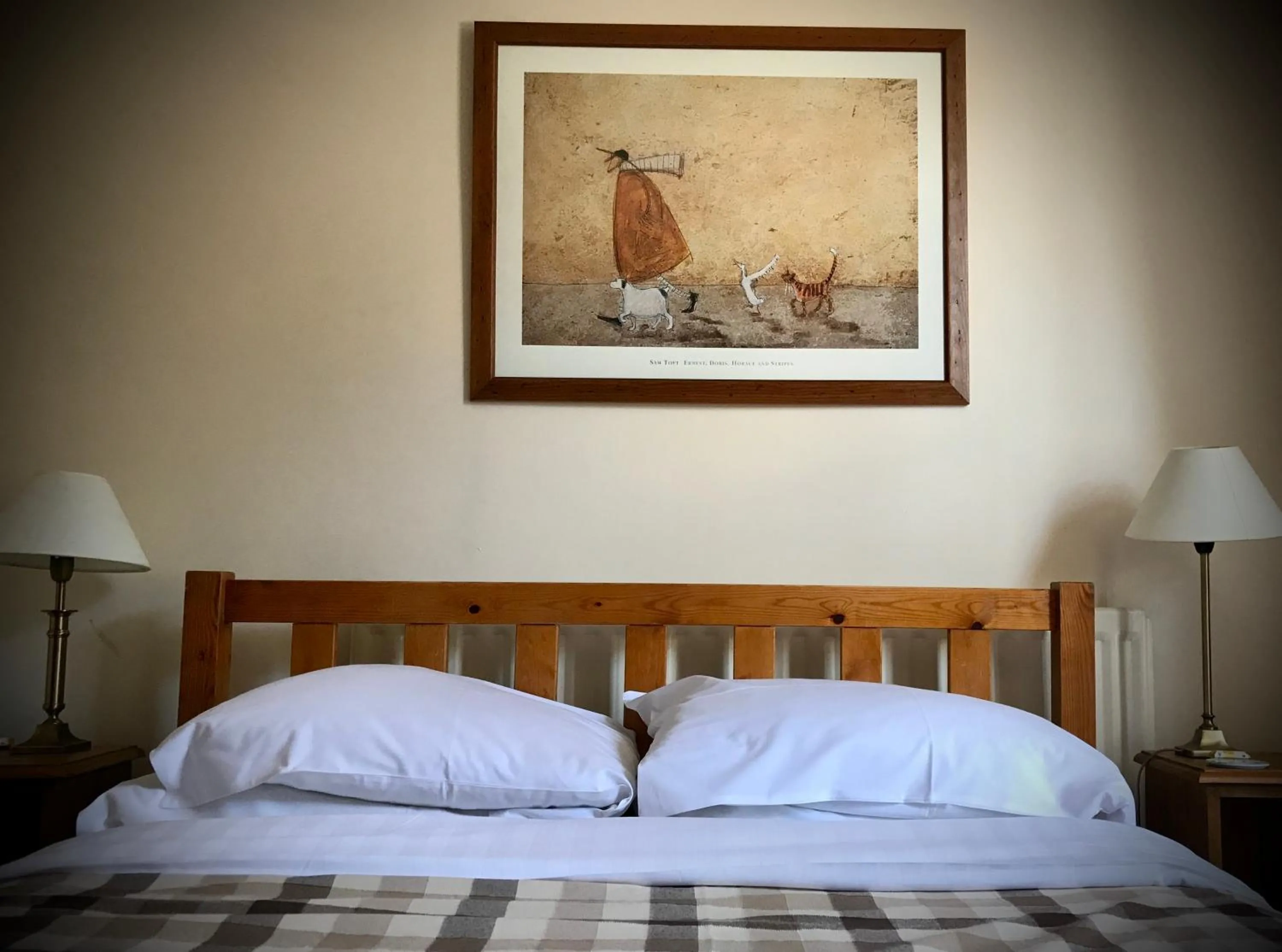 Bed in The White Horse Inn, Clun