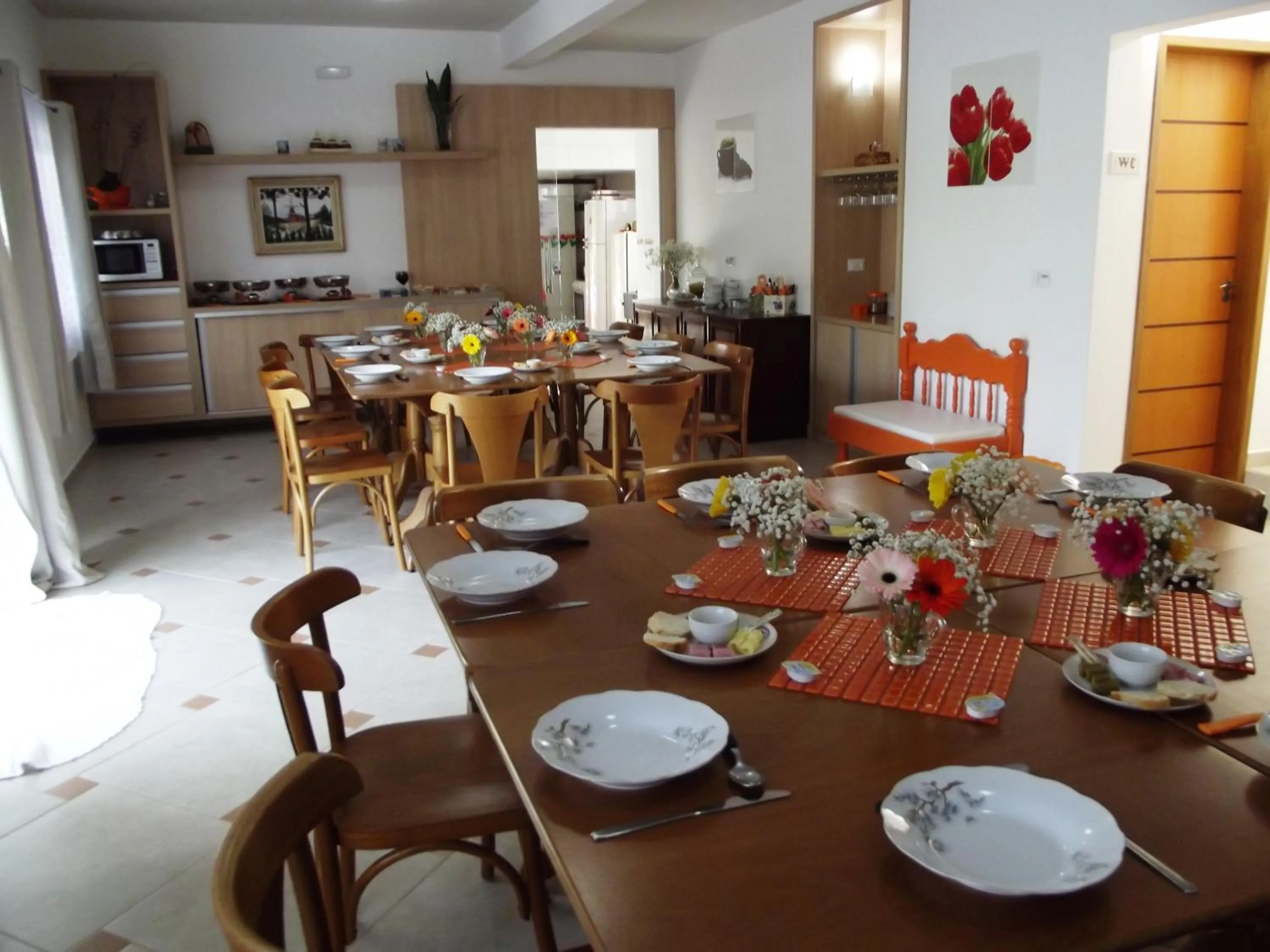 Buffet breakfast in Hotel Pousada Oosterhuis