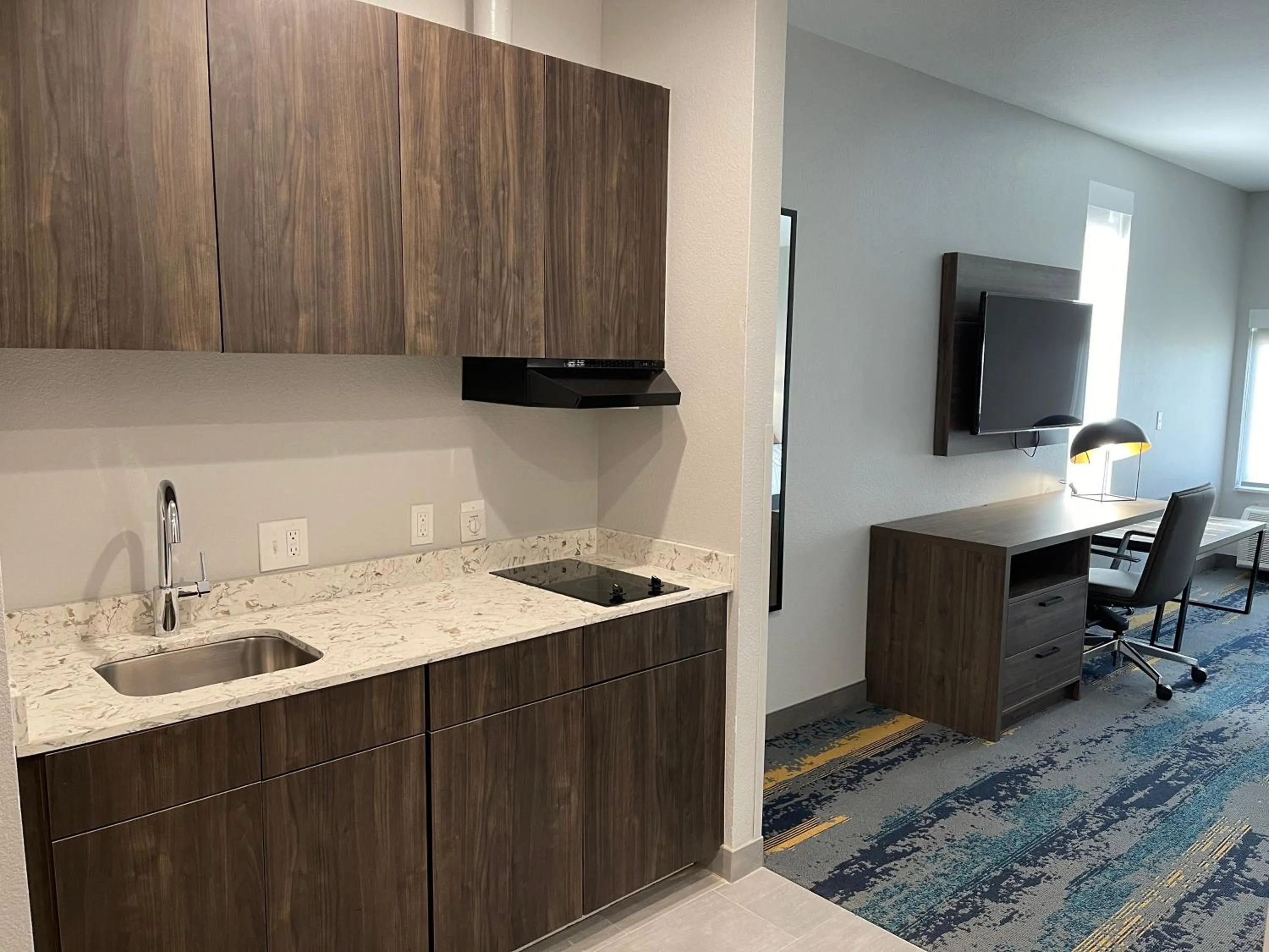 La Quinta Inn & Suites by Wyndham Dallas/Fairpark