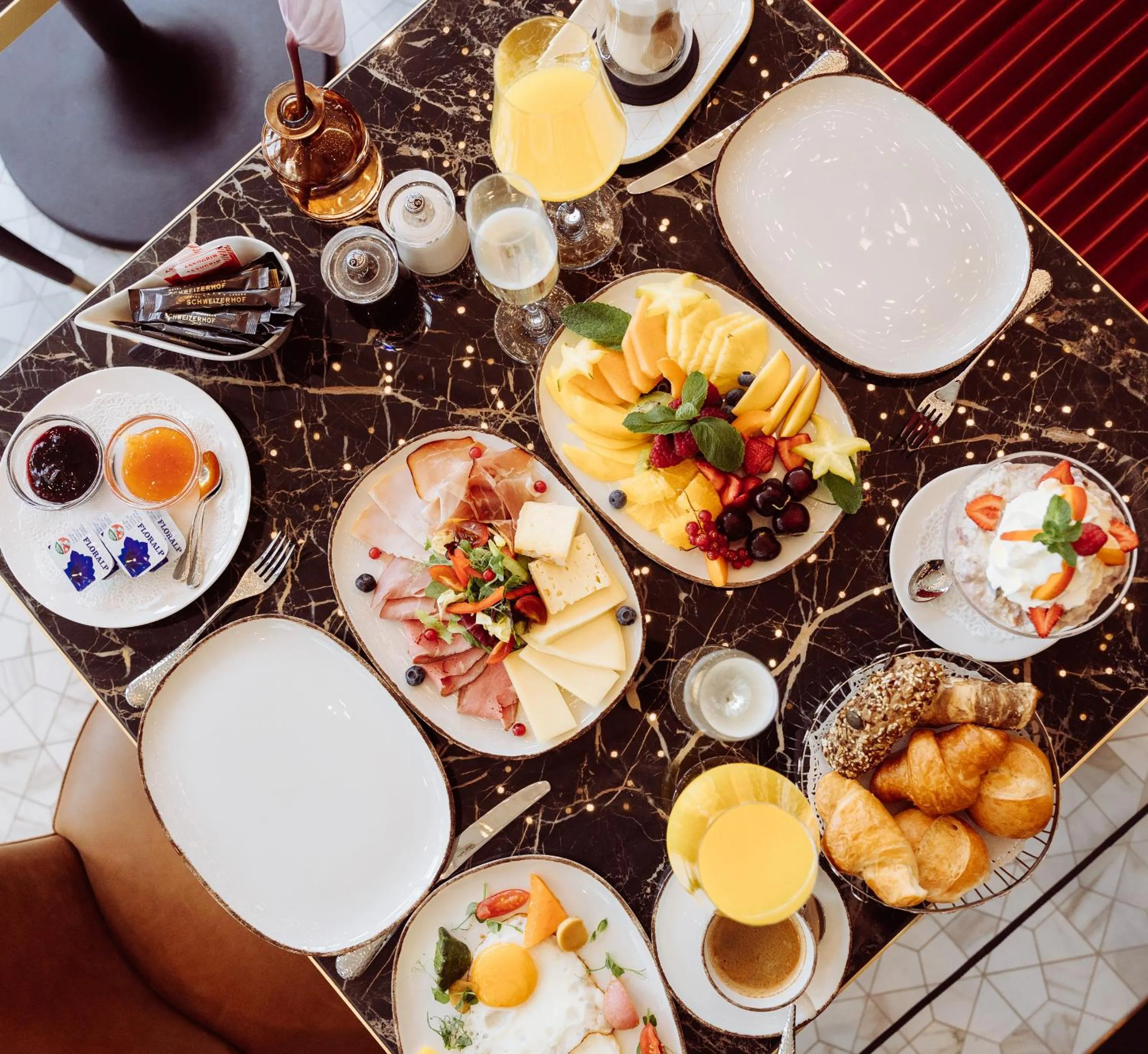 Restaurant/places to eat in Hotel Schweizerhof Luzern