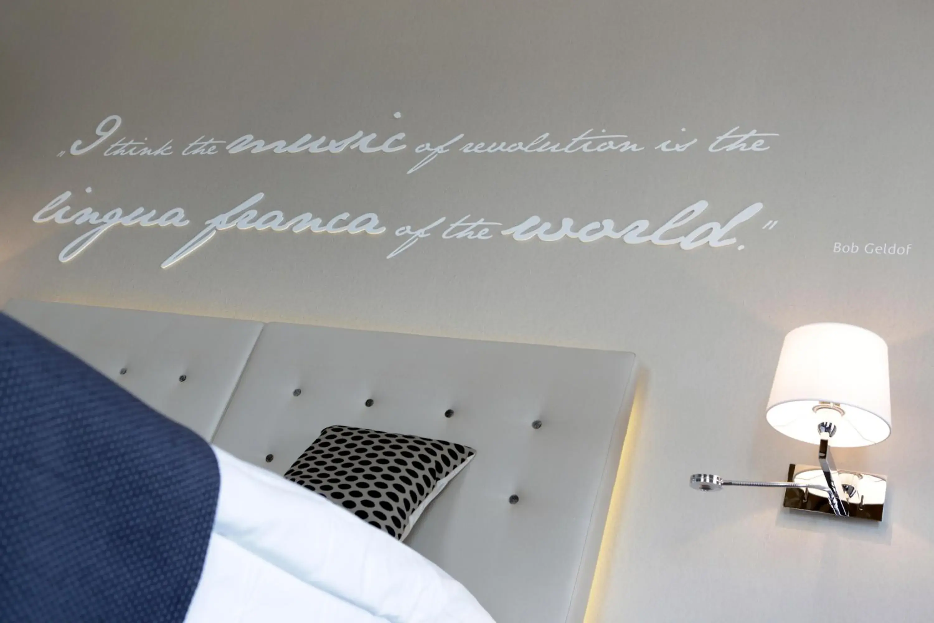 Bed in Hotel Schweizerhof Luzern Bed in Hotel Schweizerhof Luzern