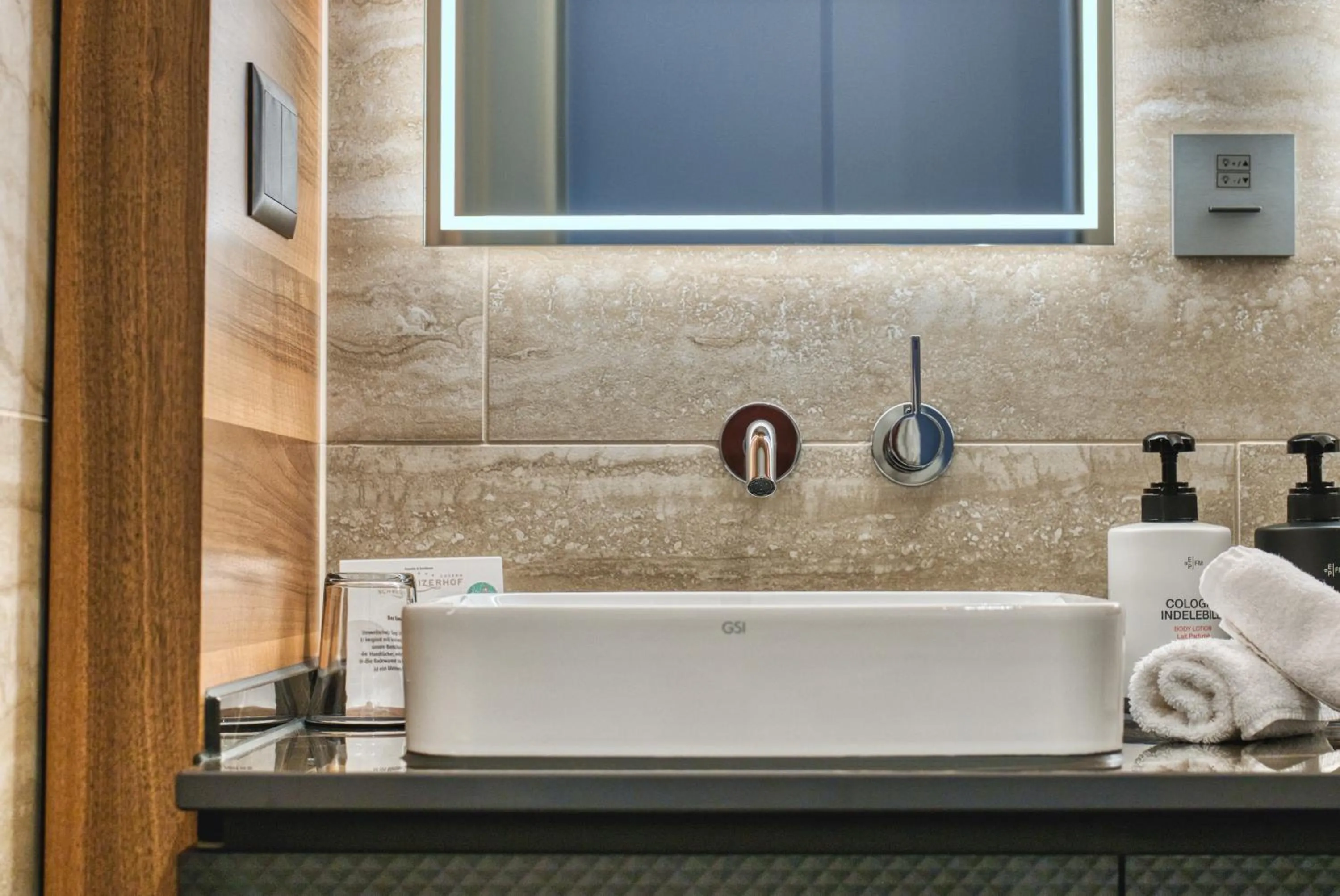 Bathroom in Hotel Schweizerhof Luzern