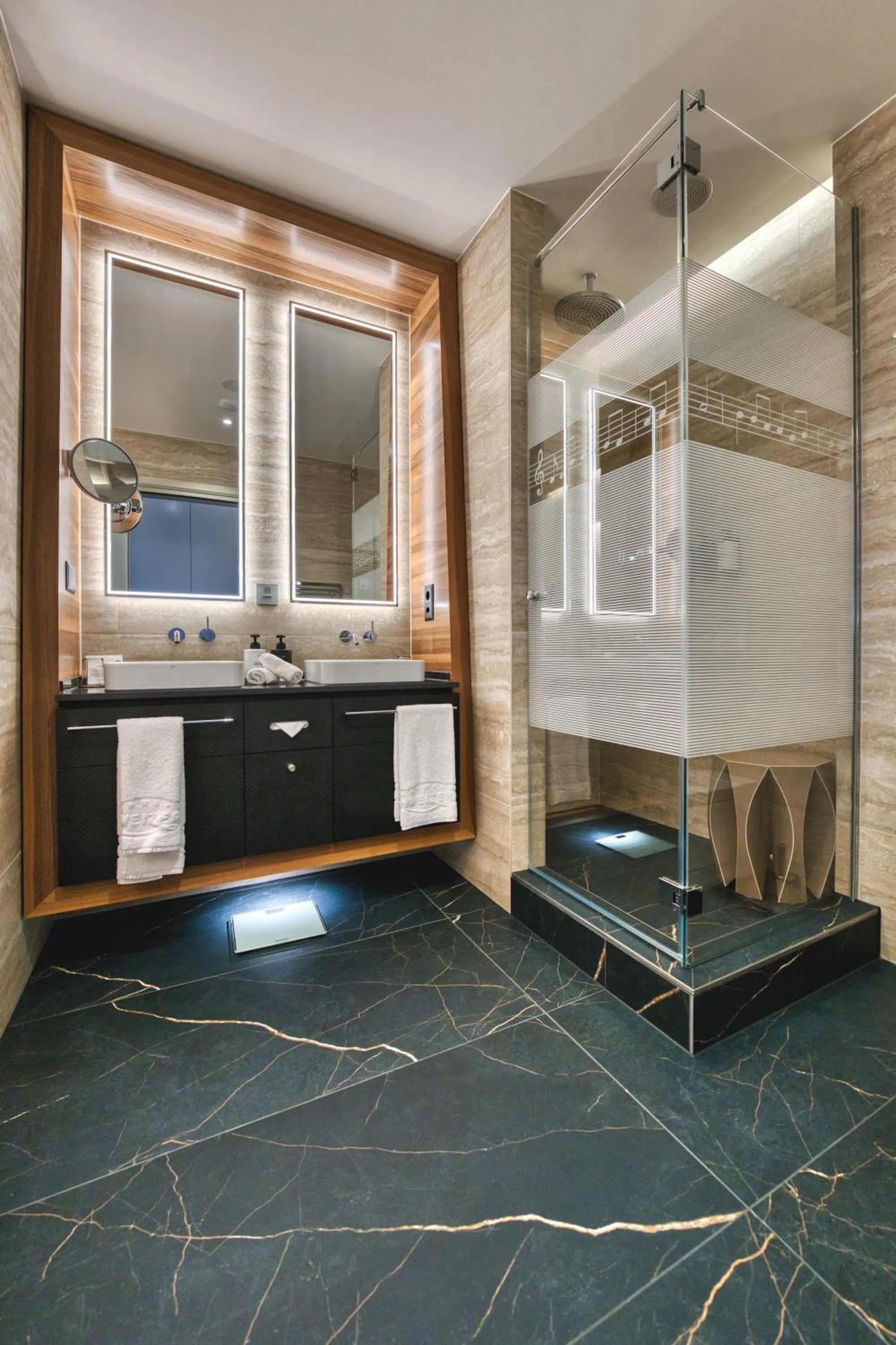 Bathroom in Hotel Schweizerhof Luzern