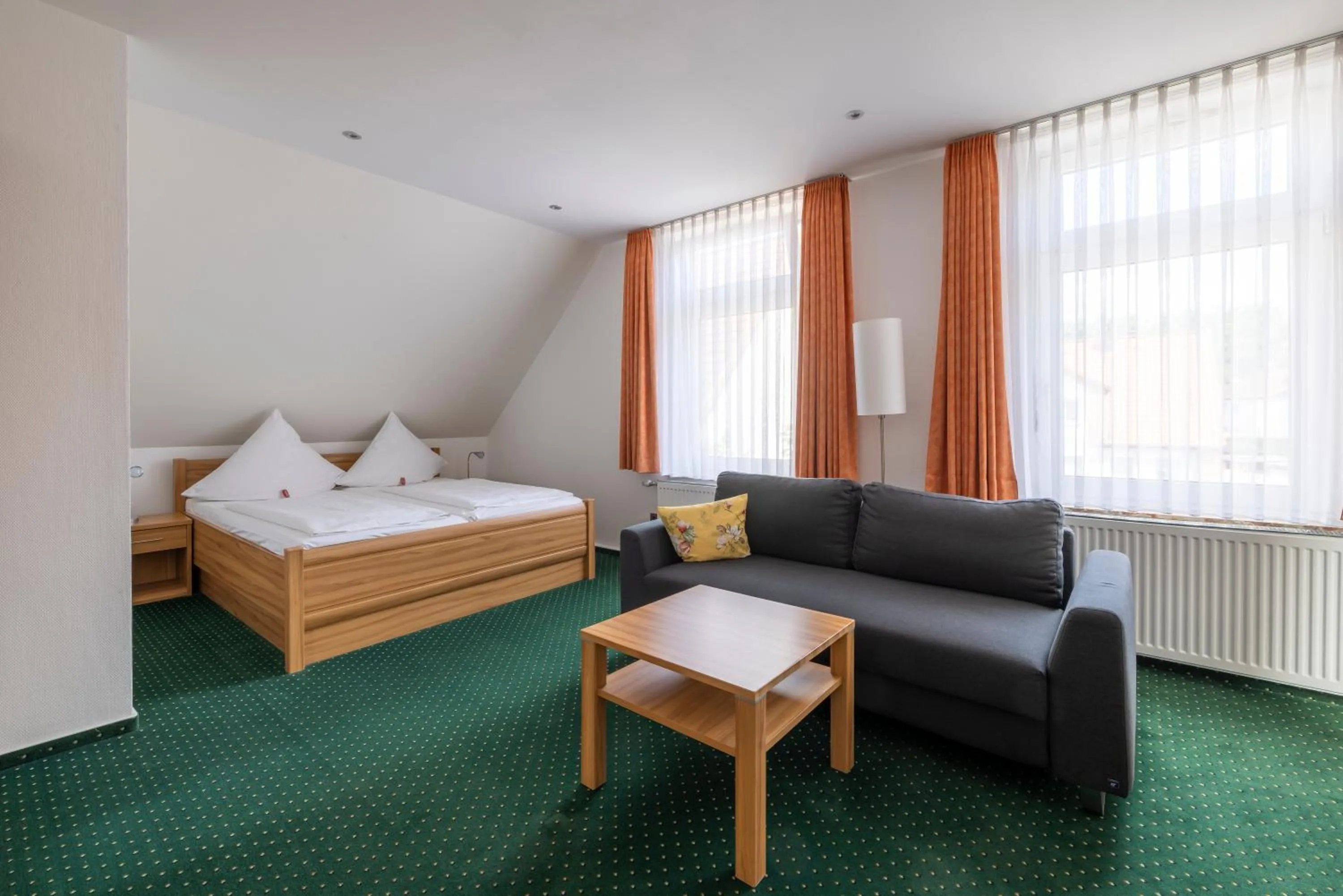 Living room, Bed in Hotel Schaper