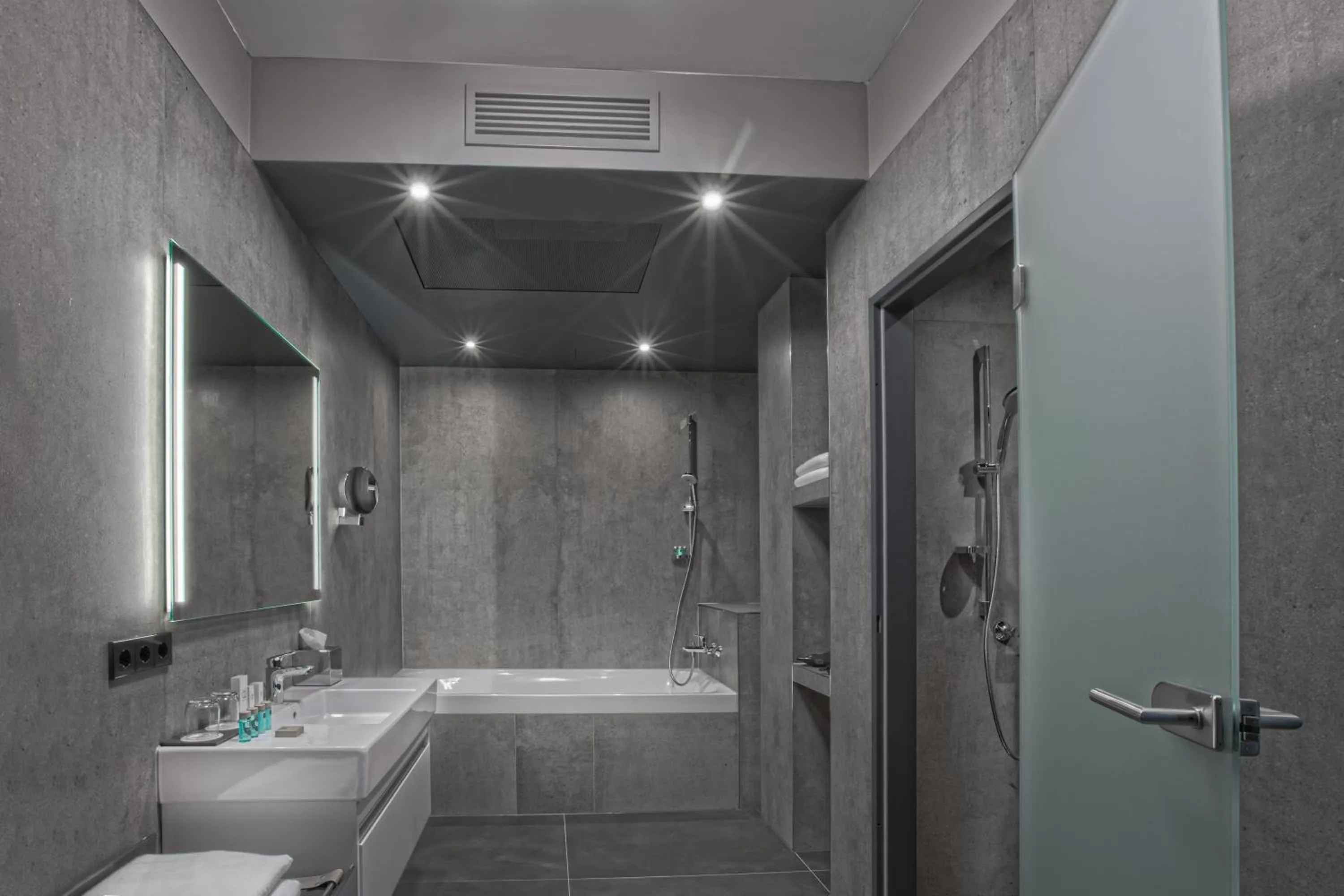 Shower in Ocak Hotel