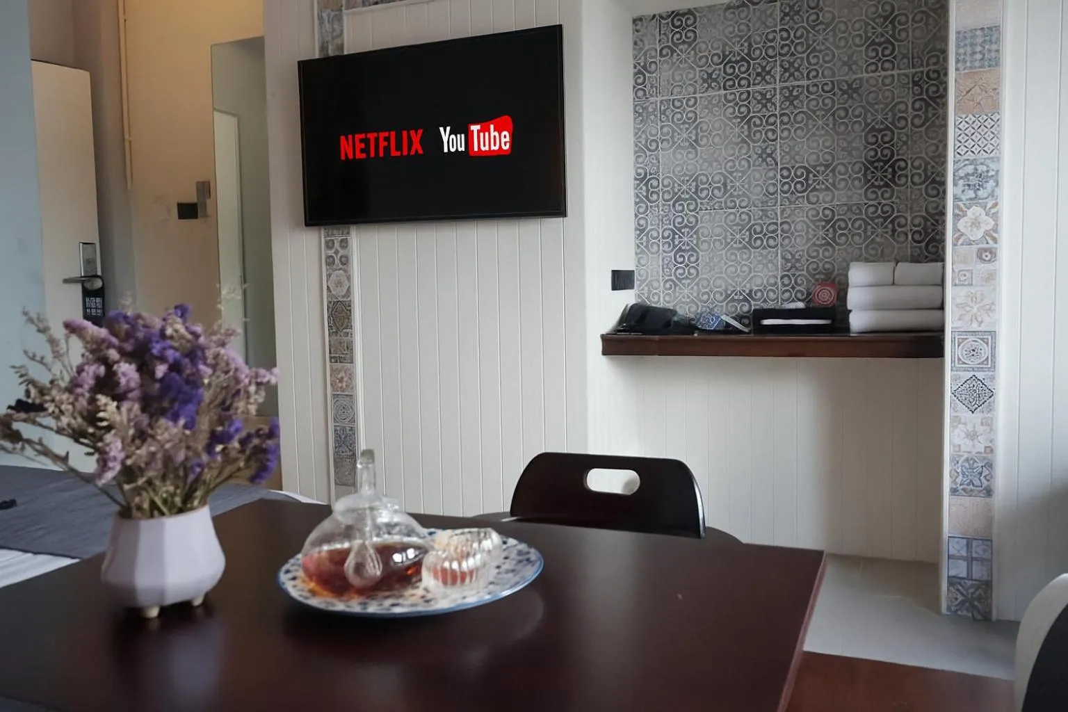 Montree Phuket Hotel