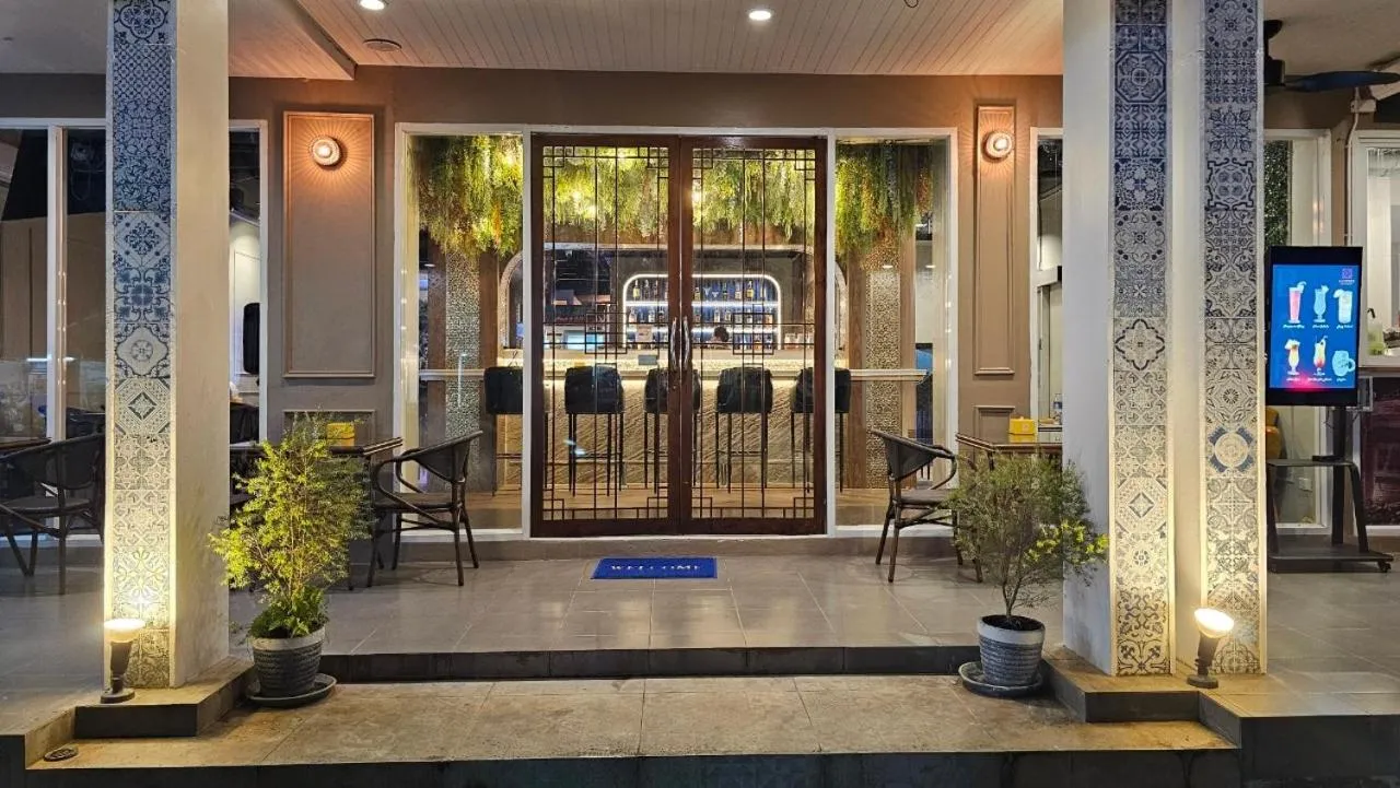 Montree Phuket Hotel