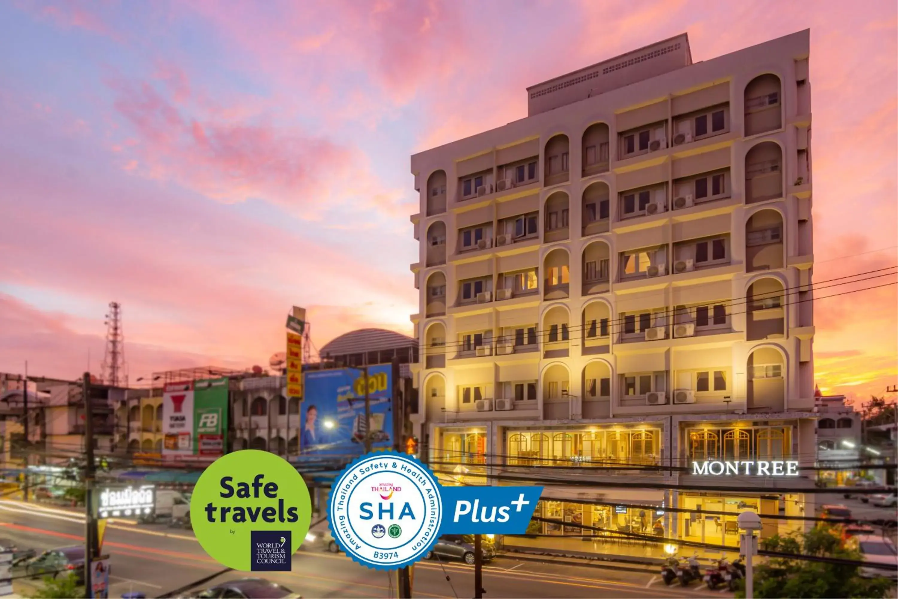 Property building in Montree Phuket Hotel Property building in Montree Phuket Hotel