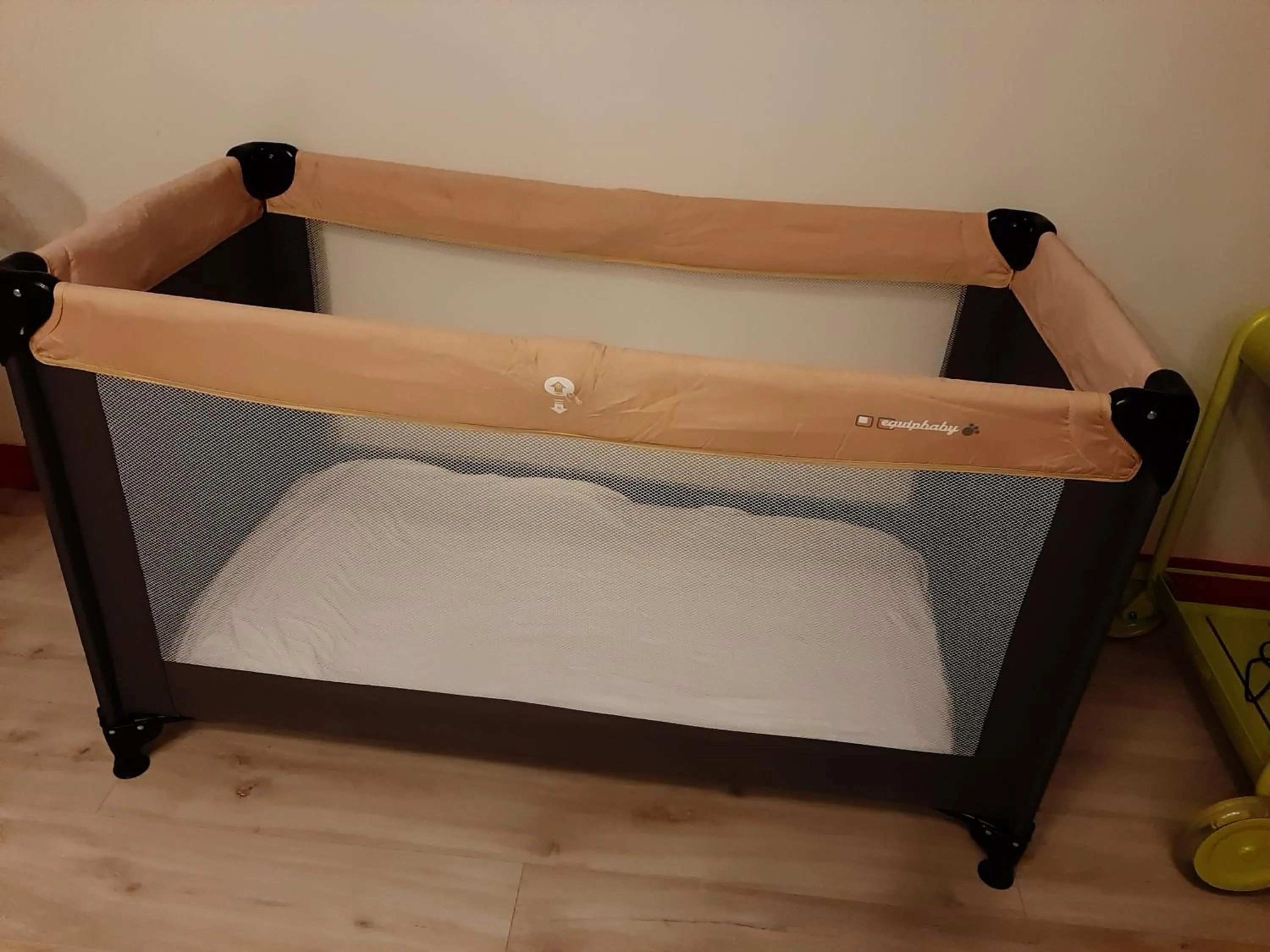 cot, Bed in SAKURA