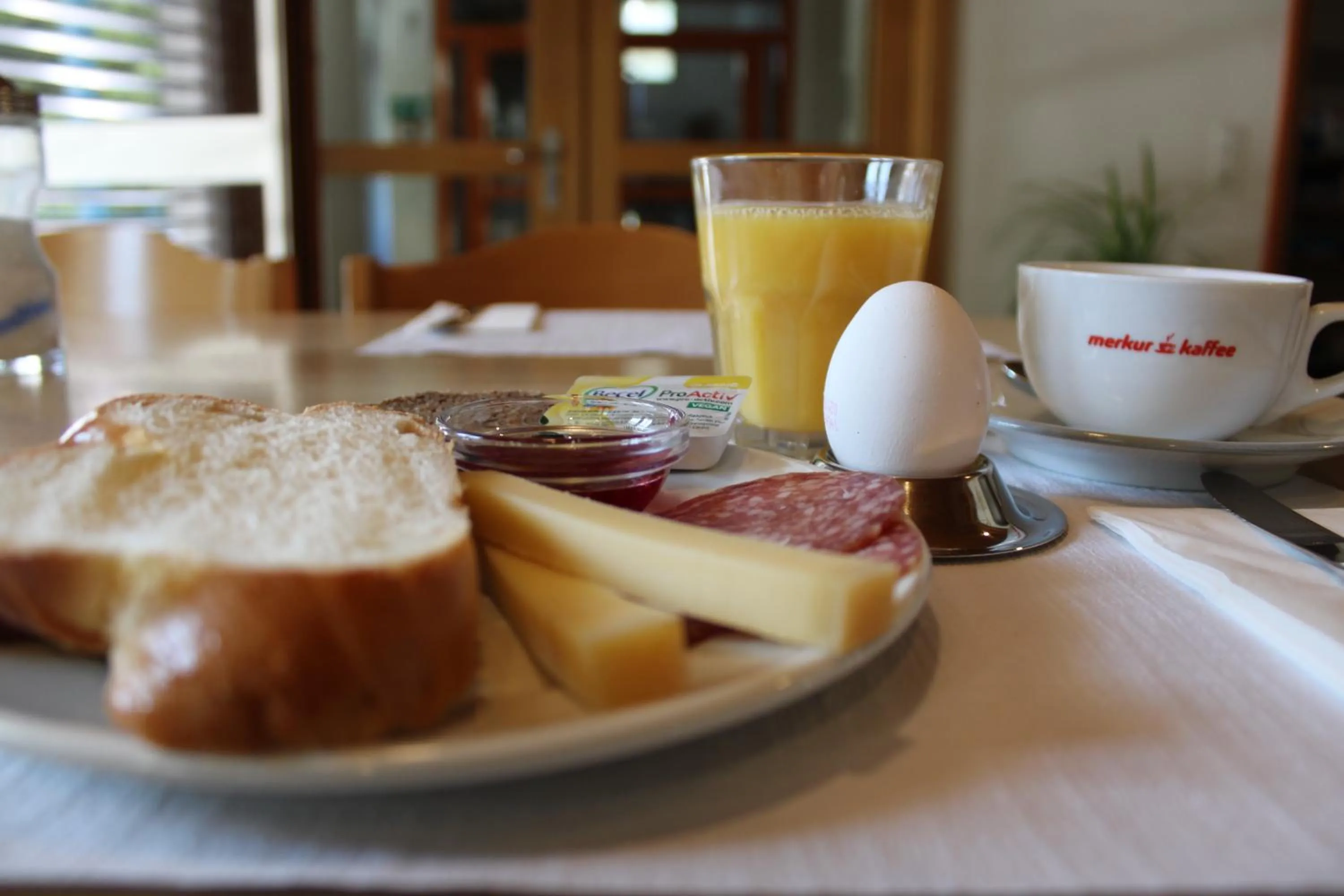 Buffet breakfast in Hotel & Bildungshaus St. Jodern