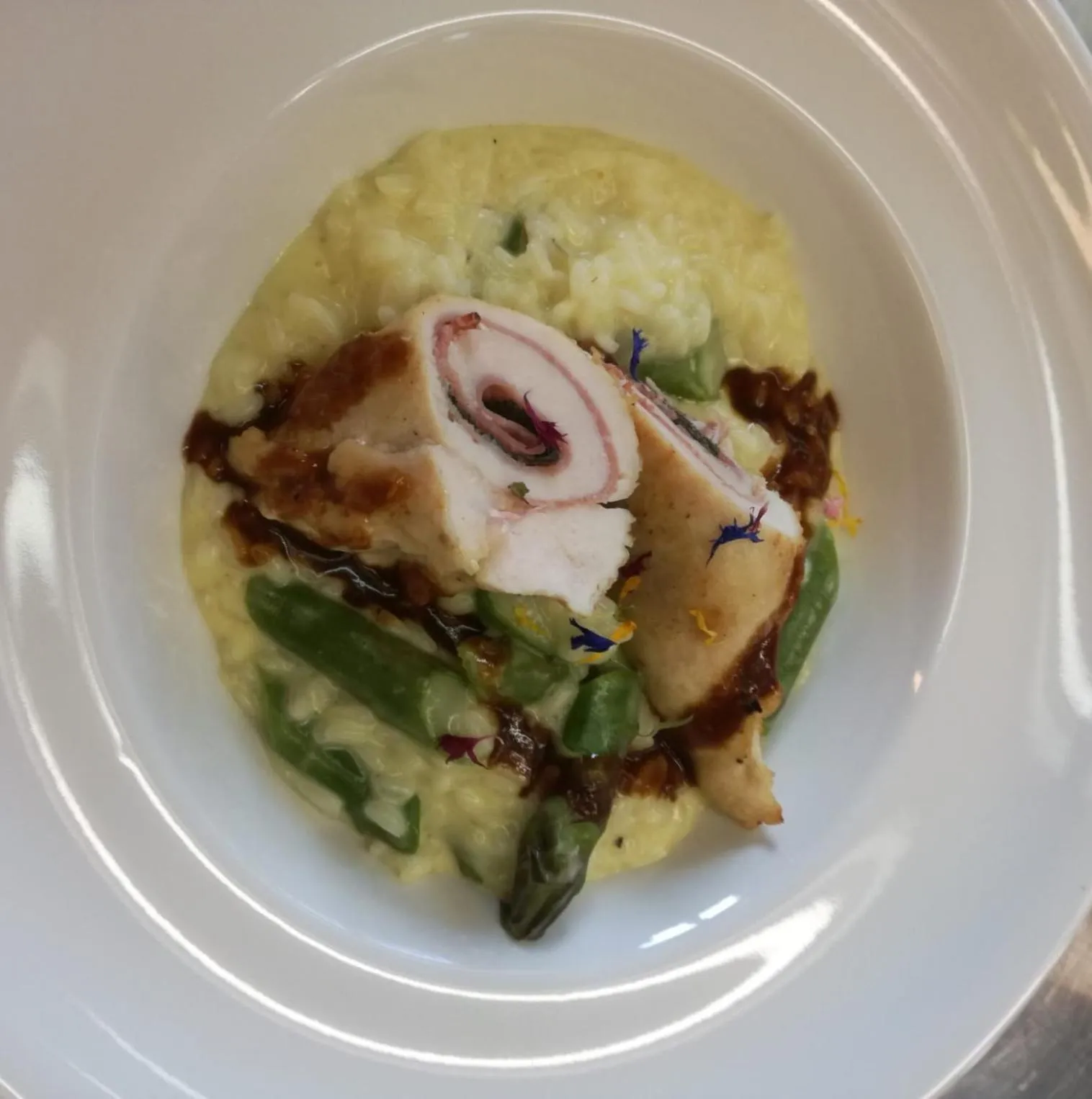 Restaurant/places to eat in Hotel & Bildungshaus St. Jodern