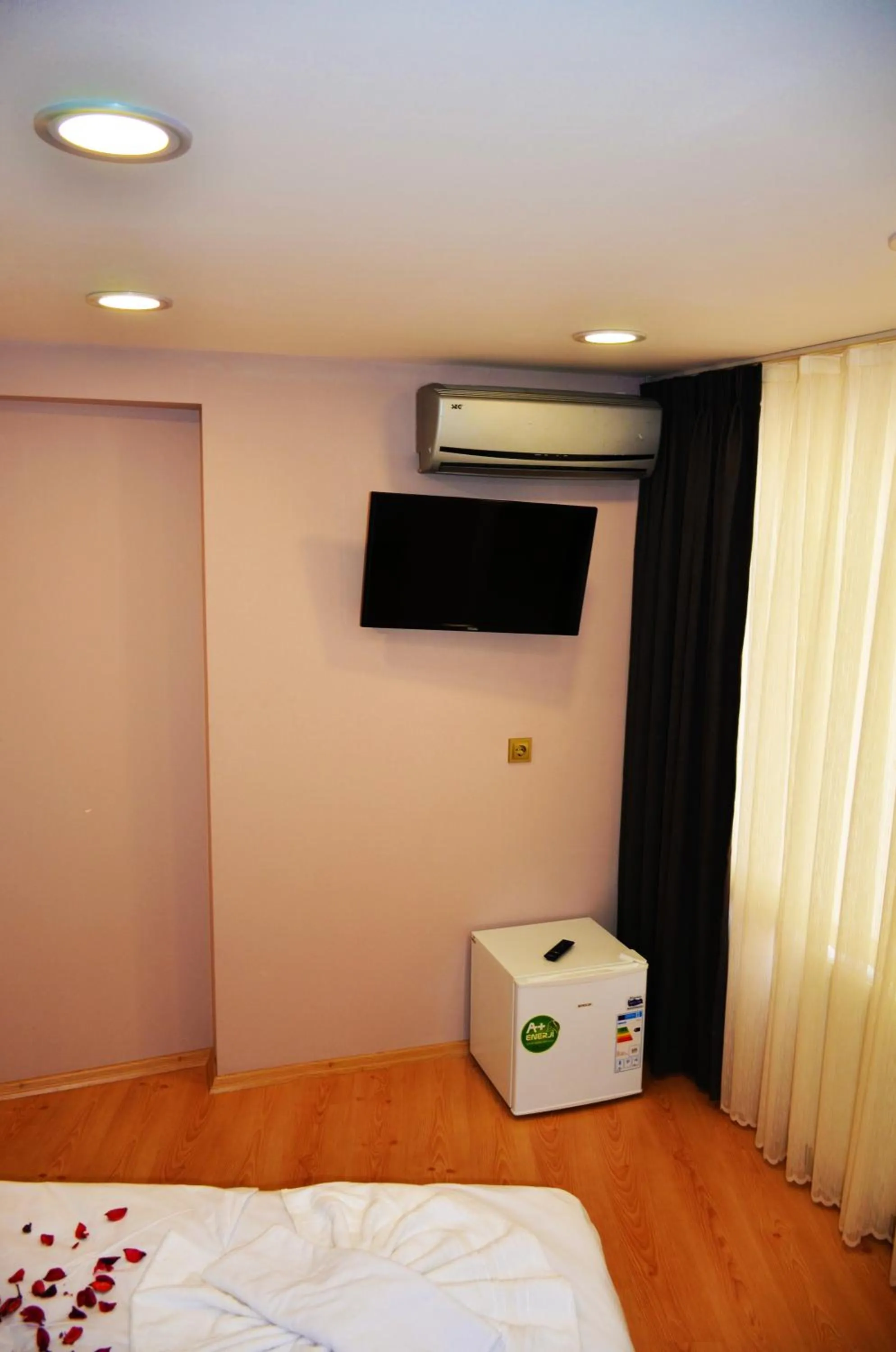 TV and multimedia, Bed in Rodion Hotel