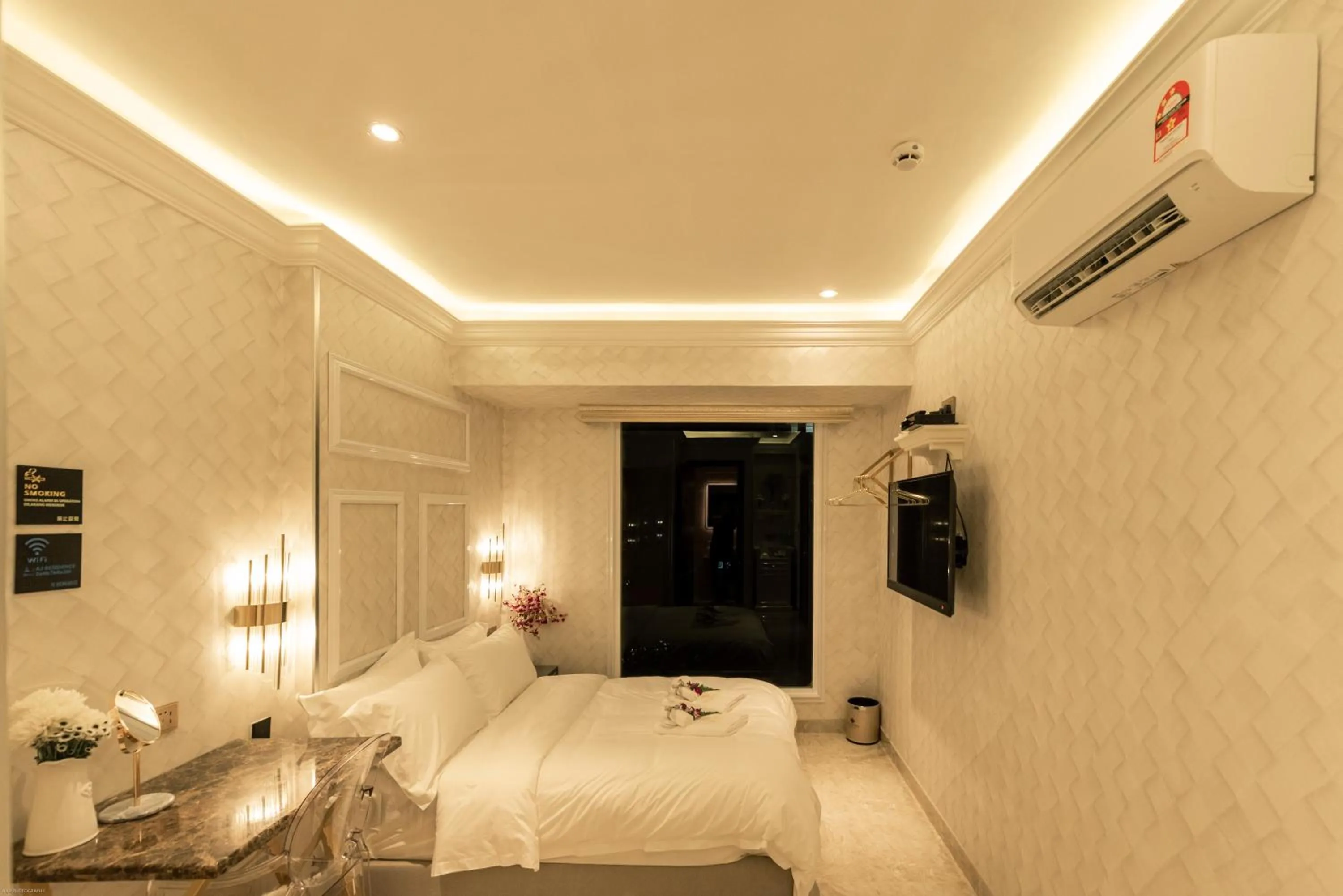 Bed in AJ Residence - Above Peppermint Asia City