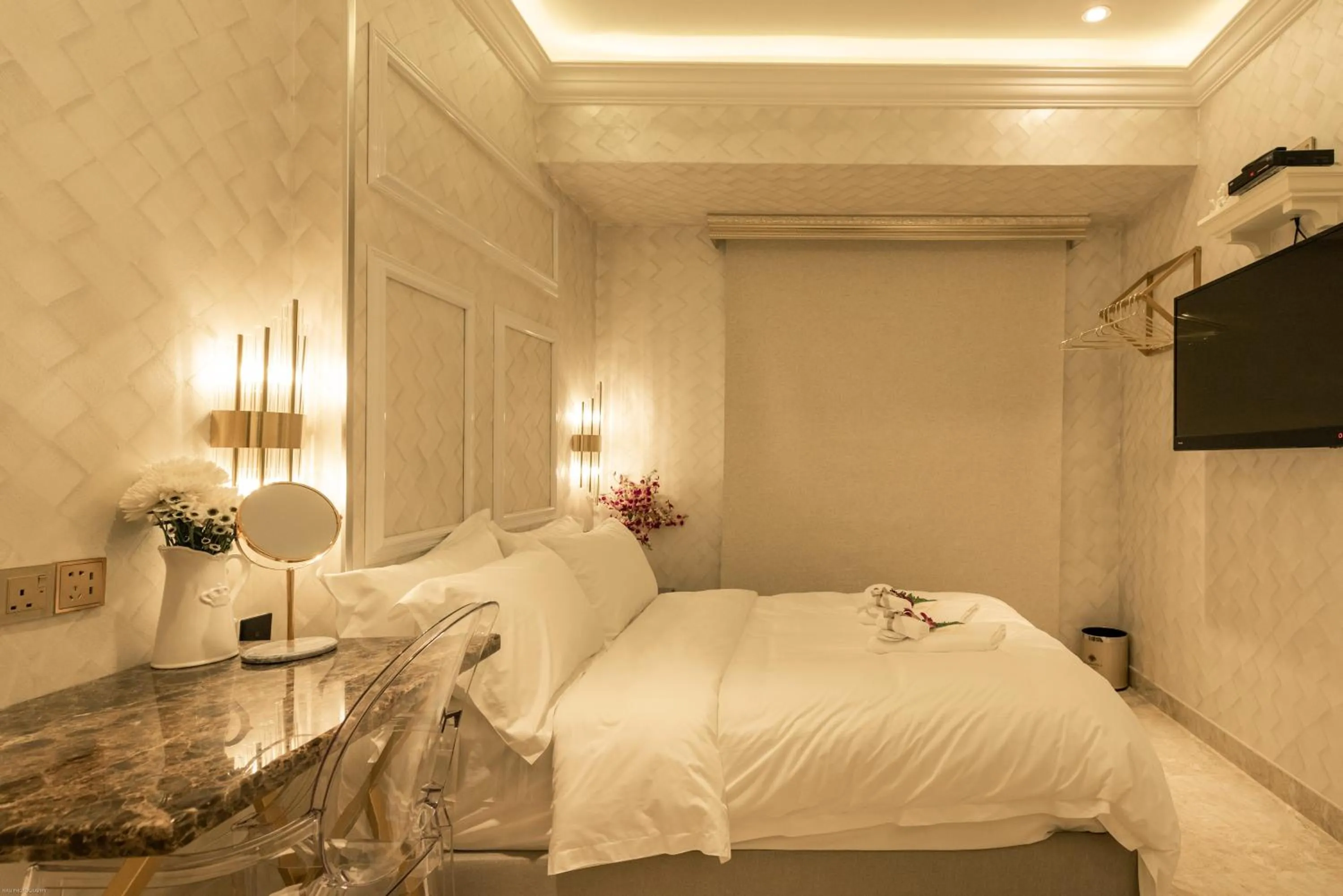 Bed in AJ Residence - Above Peppermint Asia City