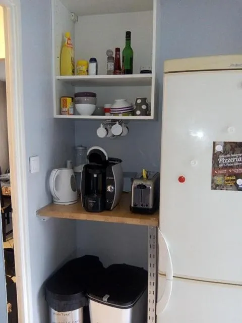 Coffee/tea facilities in Idéal pour déplacement 4 chambres,5 lits