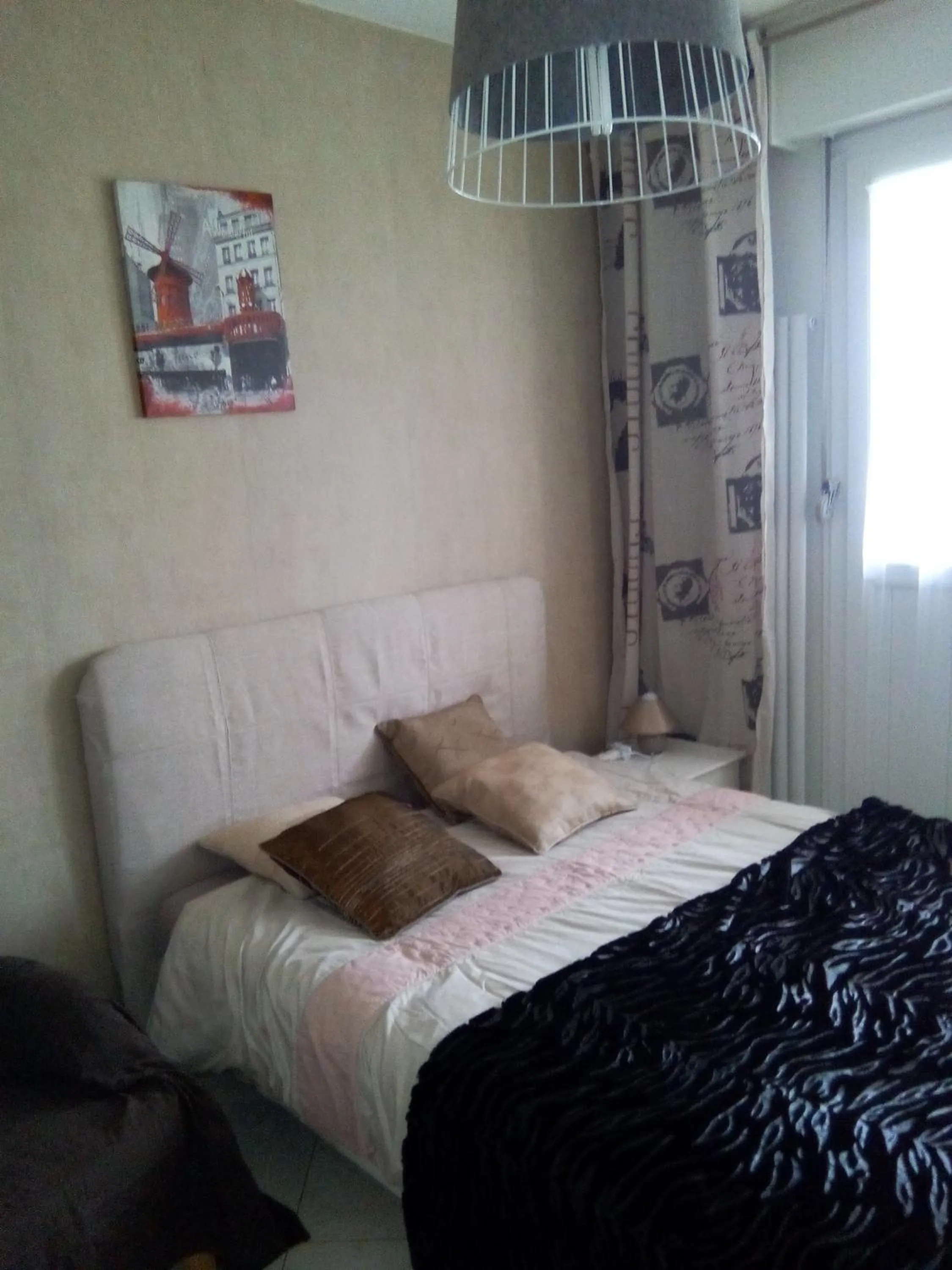 Bed in Idéal pour déplacement 4 chambres,5 lits