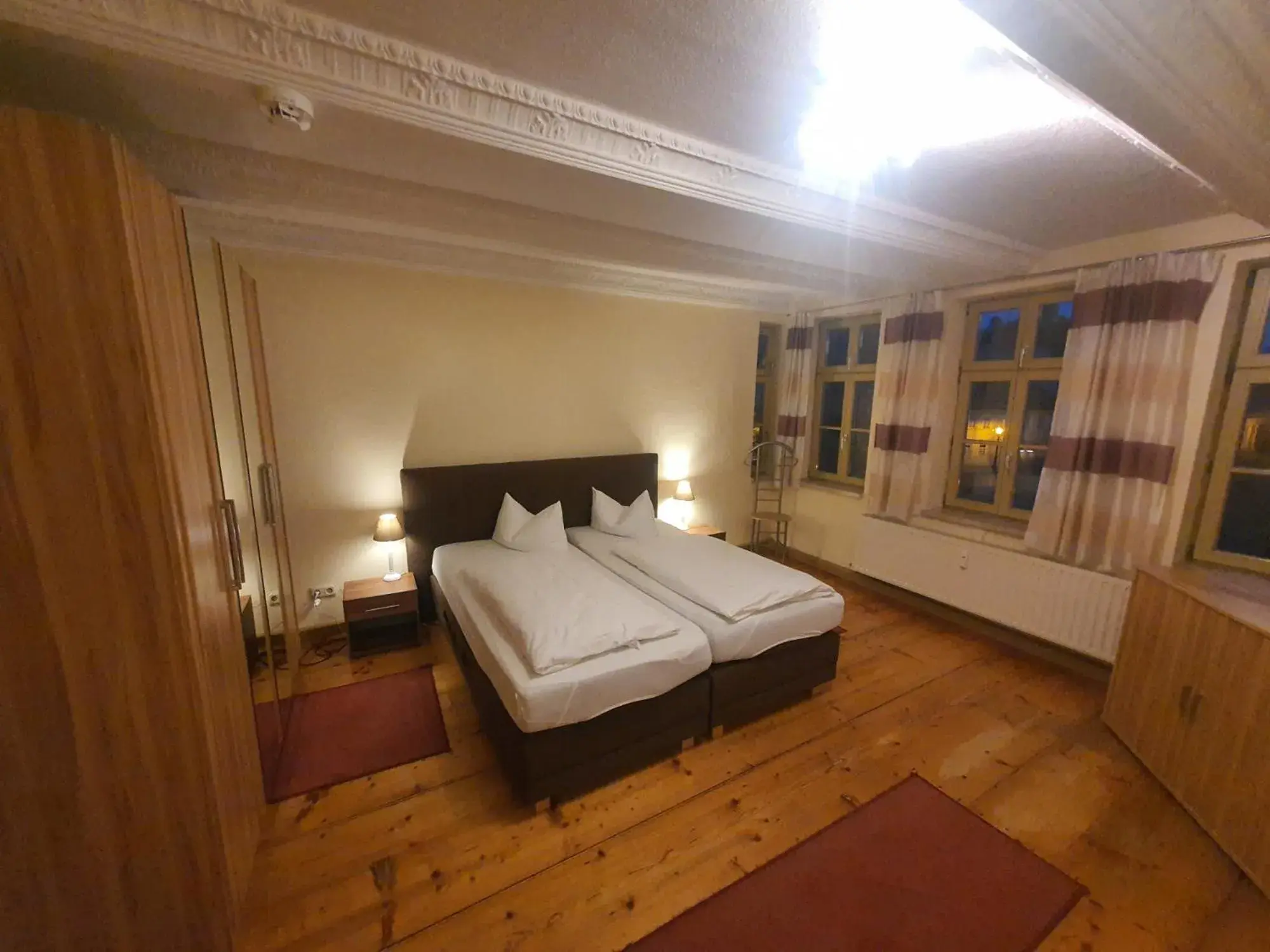 Two-Bedroom Apartment in Hotel Zur Goldenen Sonne Two-Bedroom Apartment in Hotel Zur Goldenen Sonne