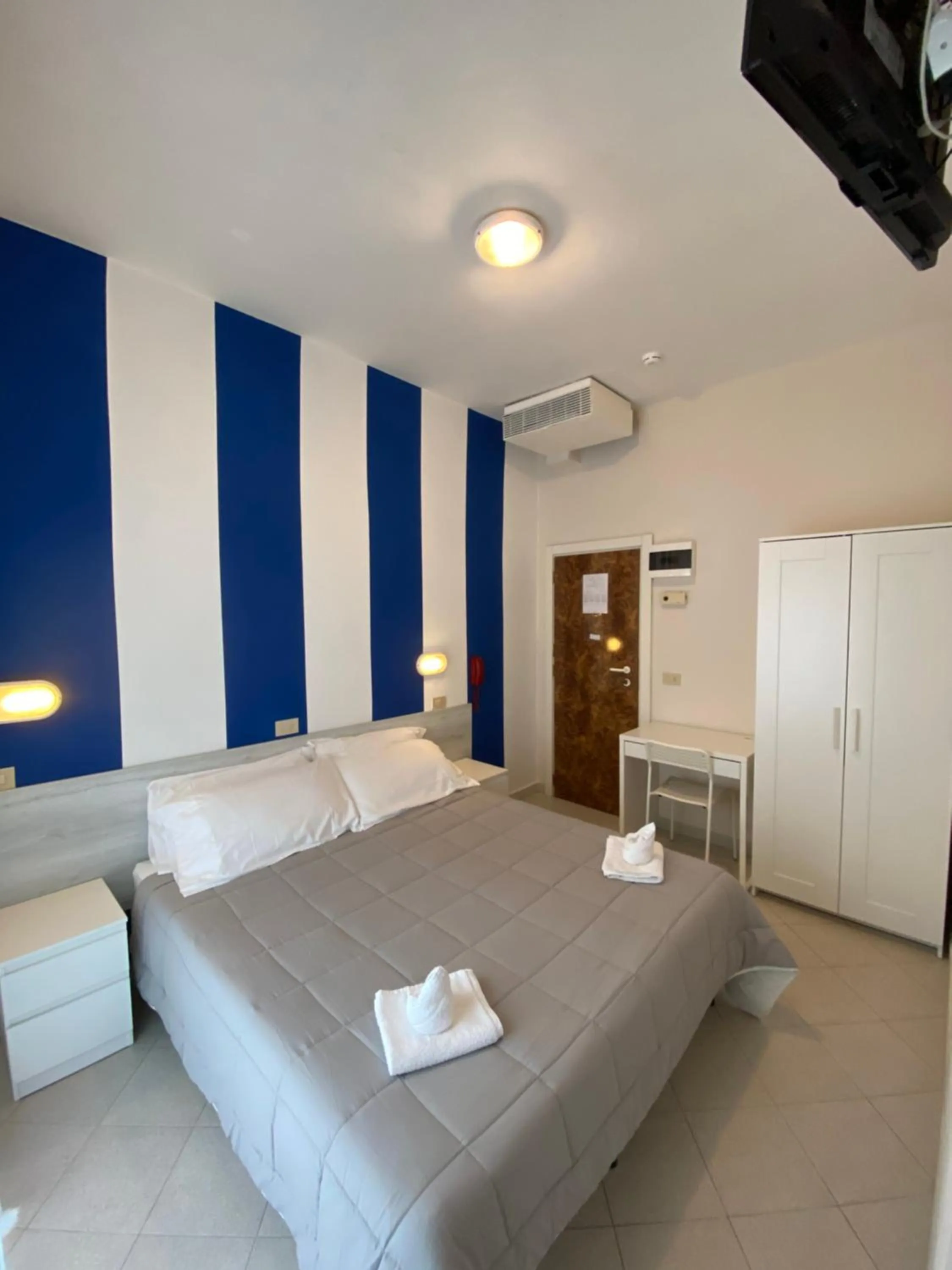 Bed in Family Hotel Las Vegas