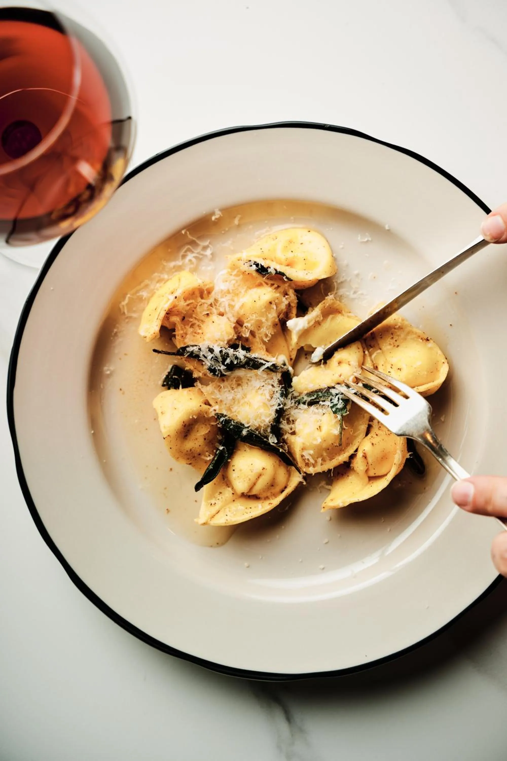 Restaurant/places to eat in Hotel Grand Stark