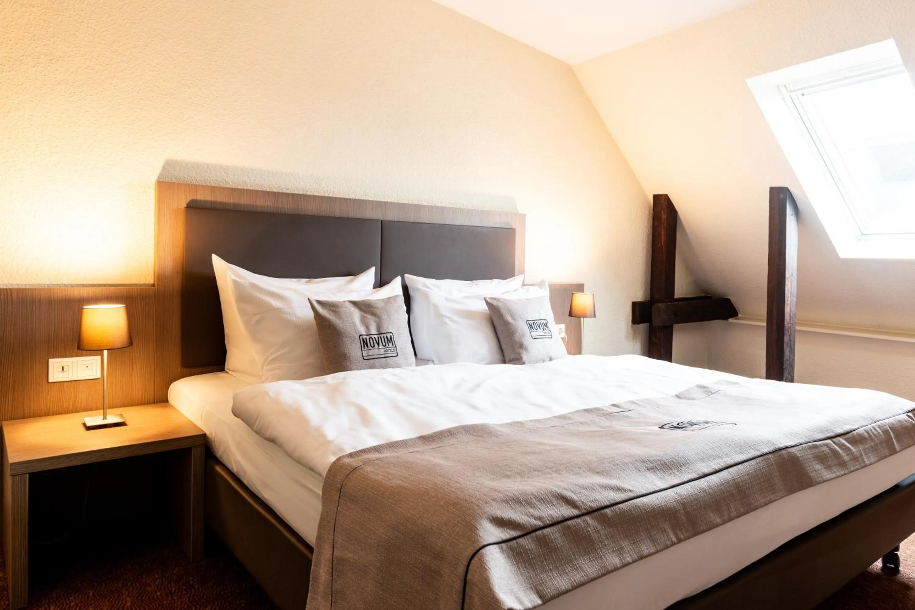 Photo of the whole room in Hotel Alster