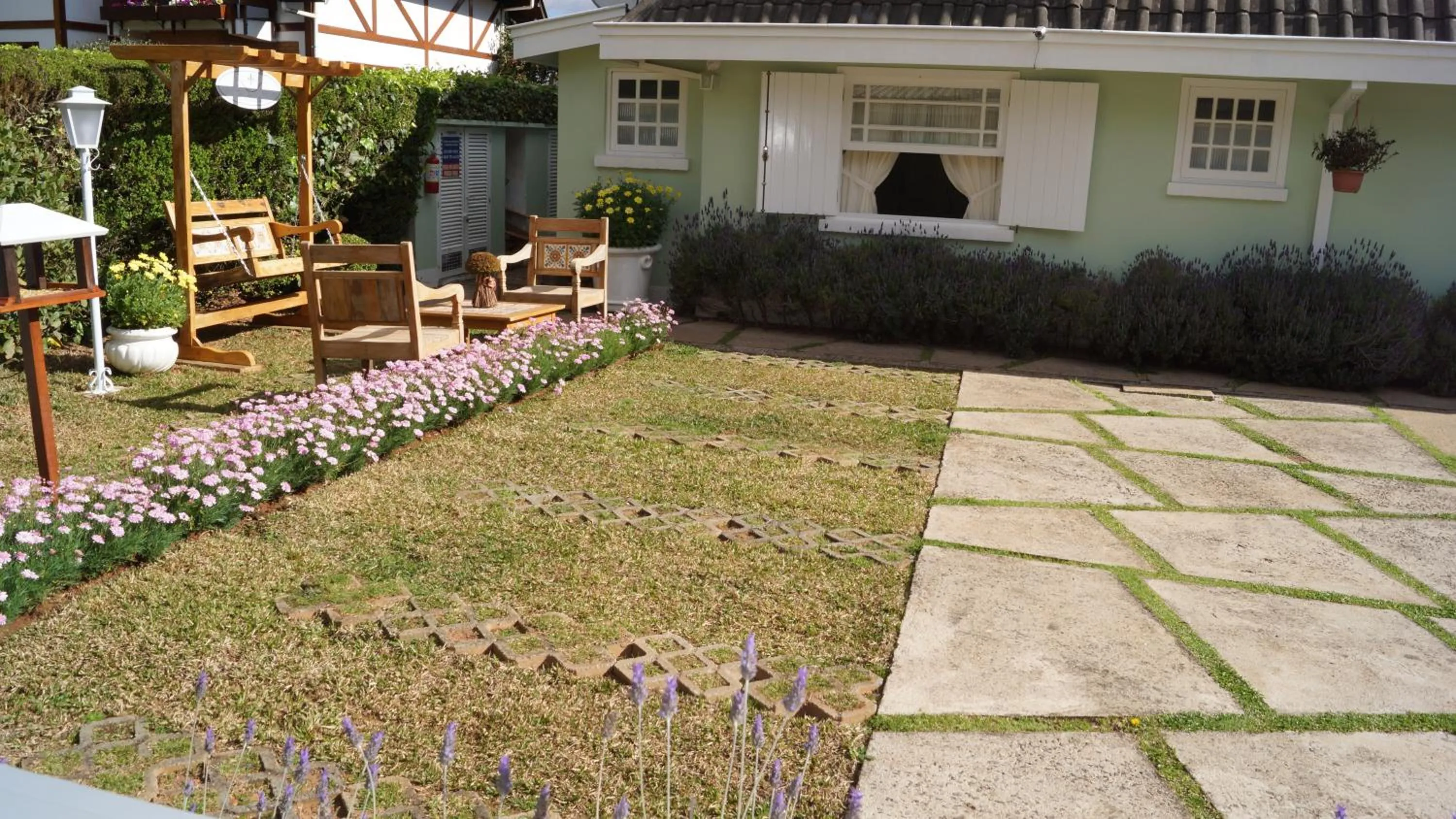 Garden in Pousada Chateau Colinas
