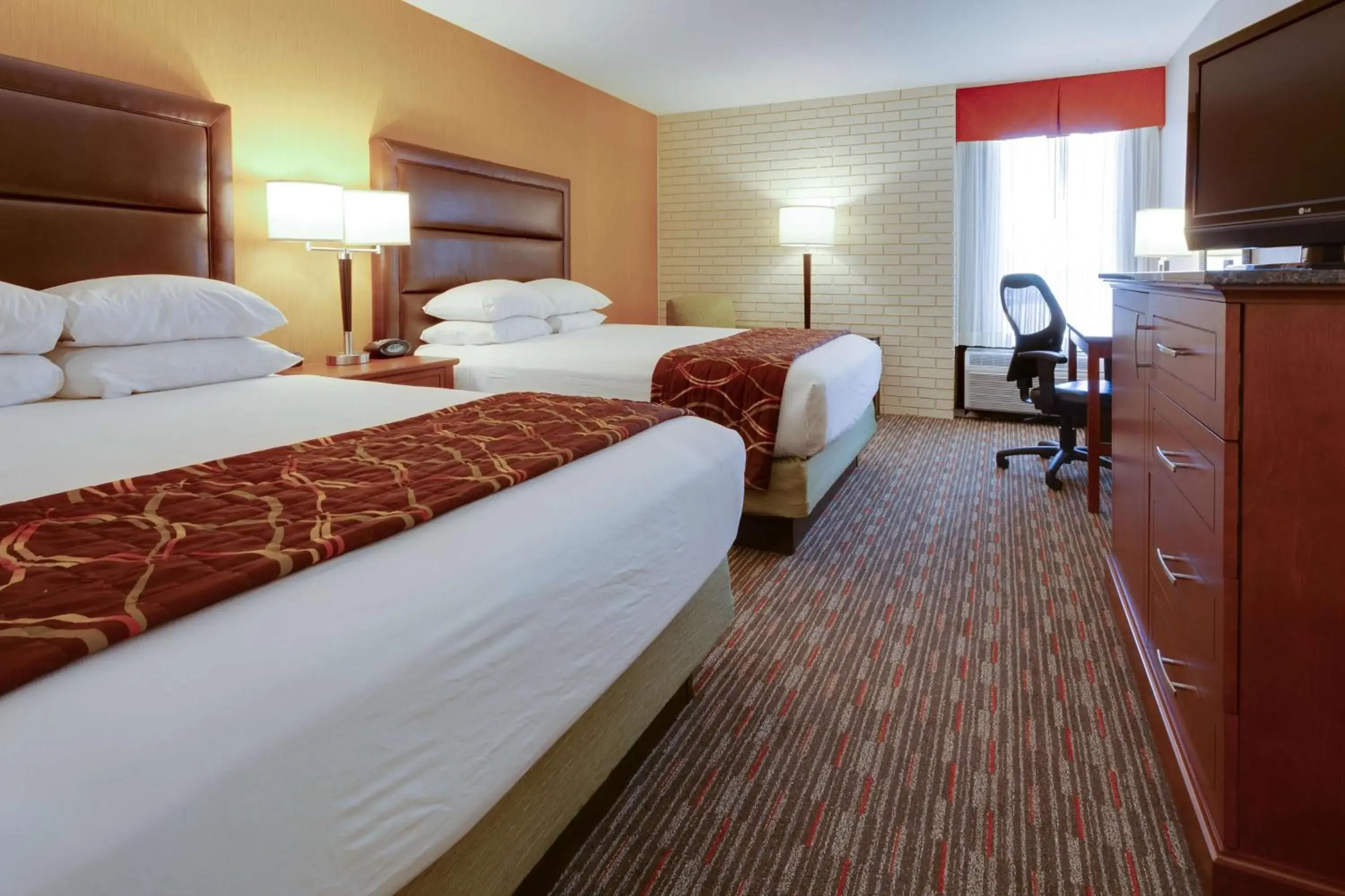 Bedroom, Bed in Drury Inn & Suites Denver Tech Center Bedroom, Bed in Drury Inn & Suites Denver Tech Center