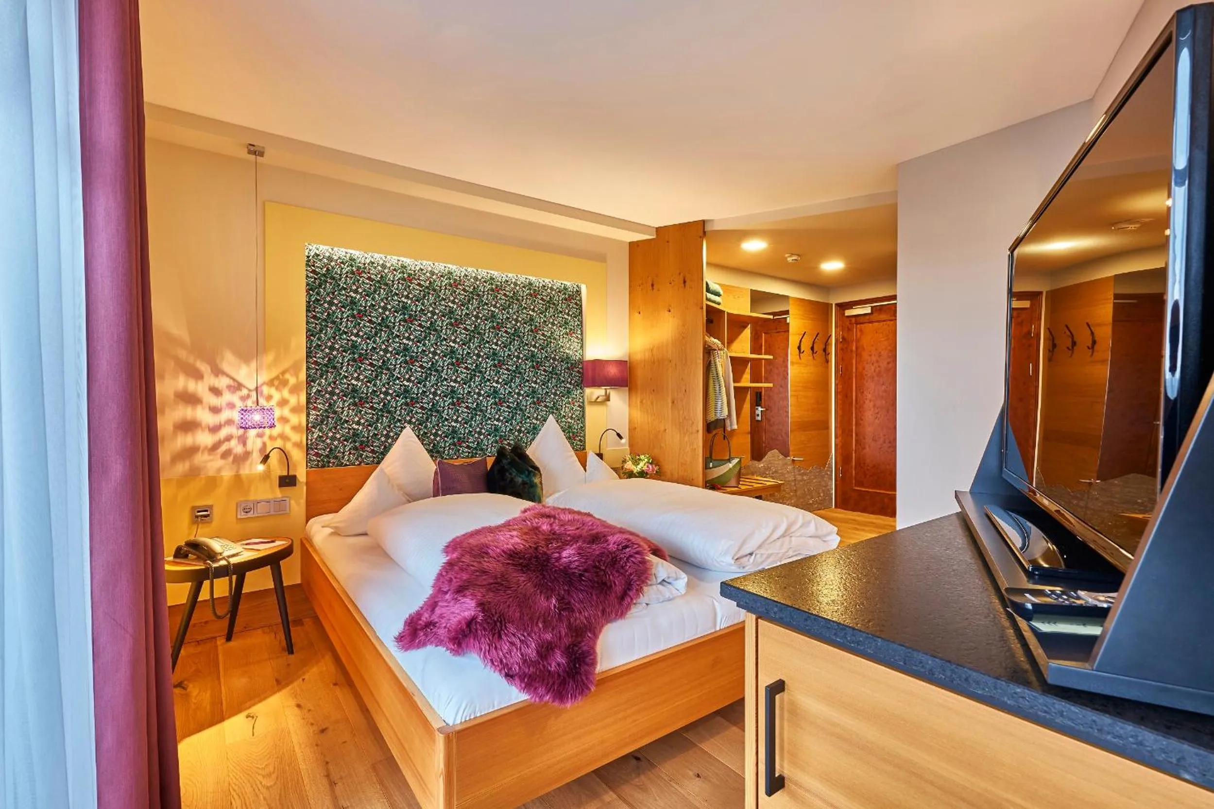 Photo of the whole room, Bed in Spirit & SPA Birkenhof am Elfenhain