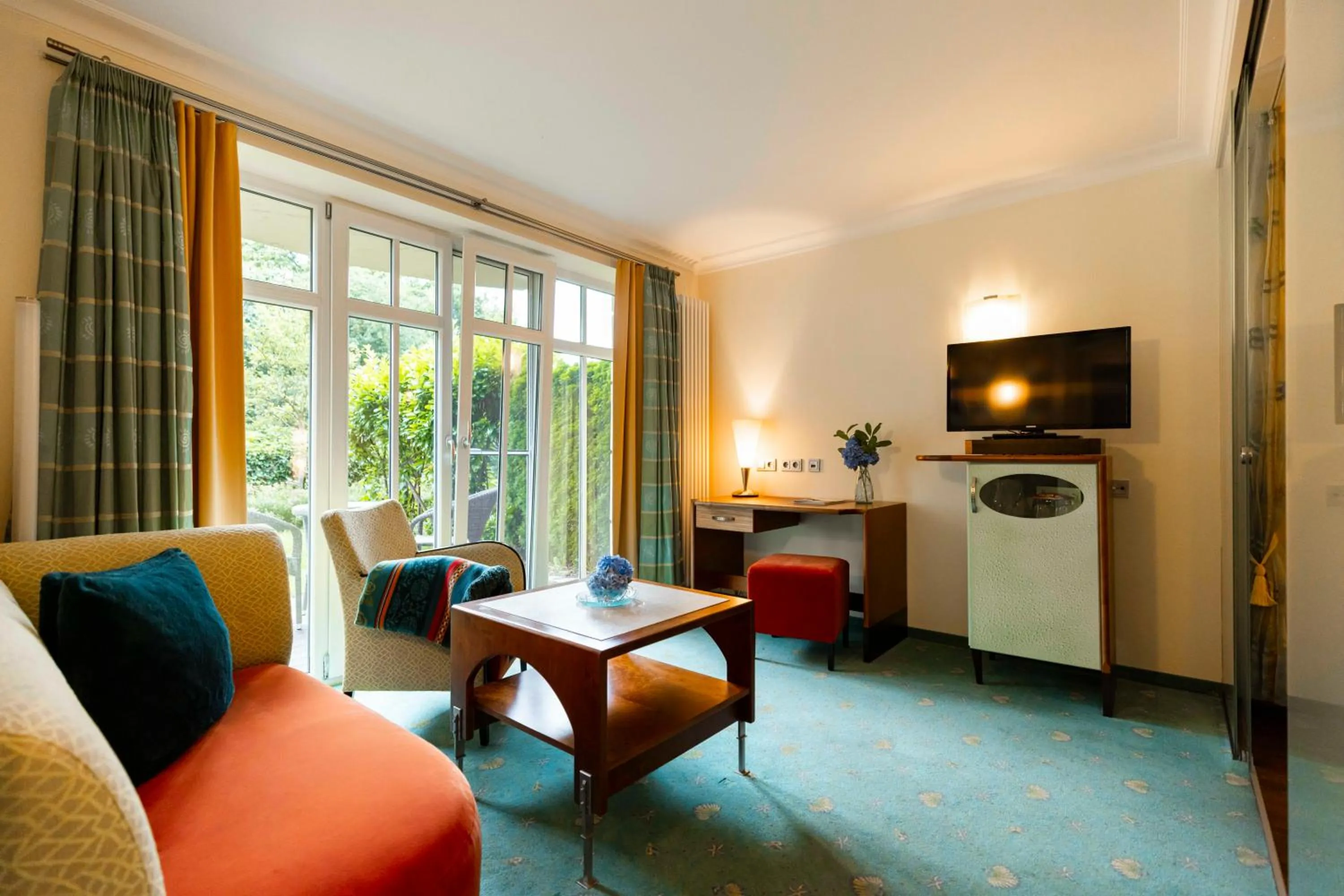 TV and multimedia in Spirit & SPA Birkenhof am Elfenhain