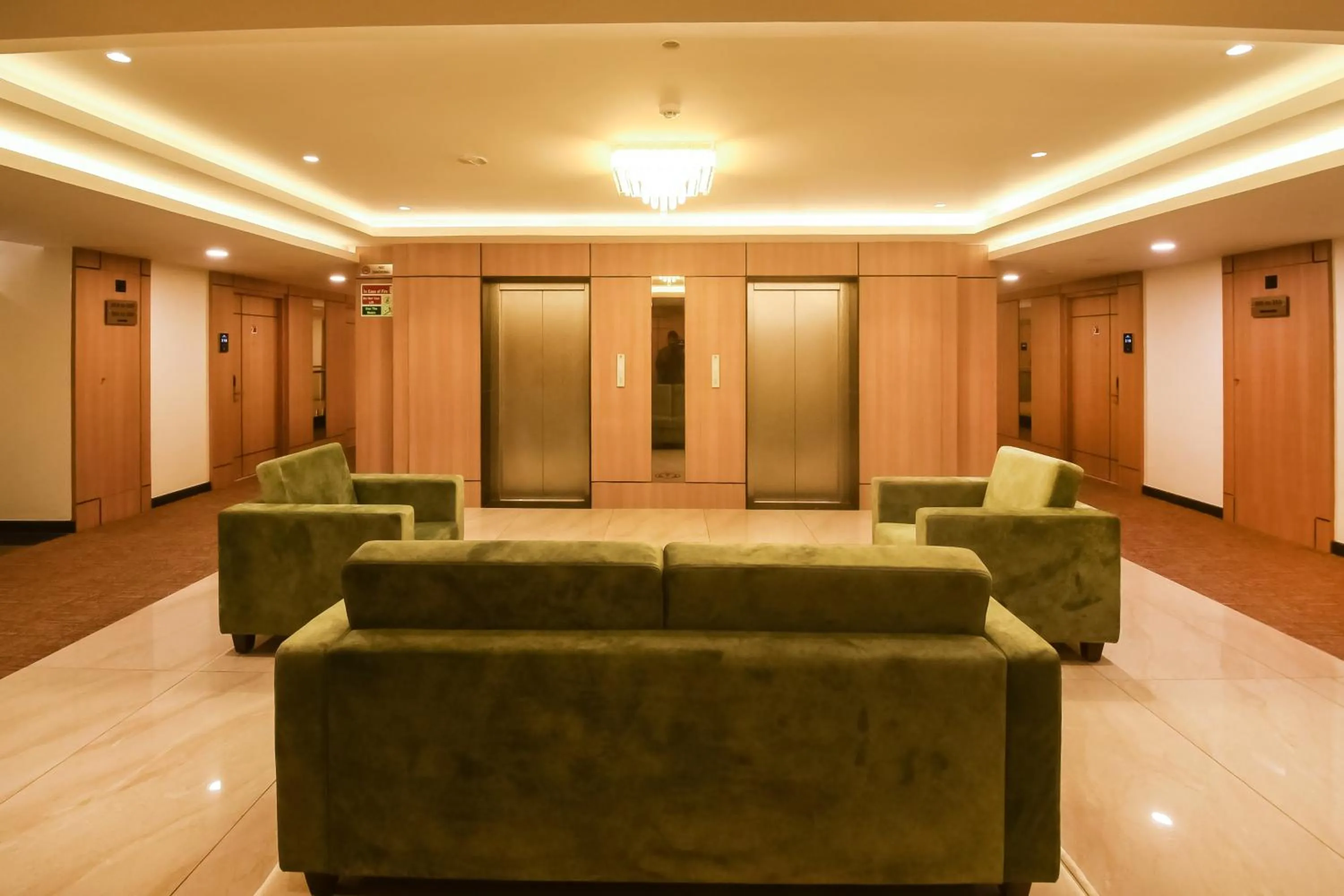 Area and facilities in Emerald Clarks Inn Suites