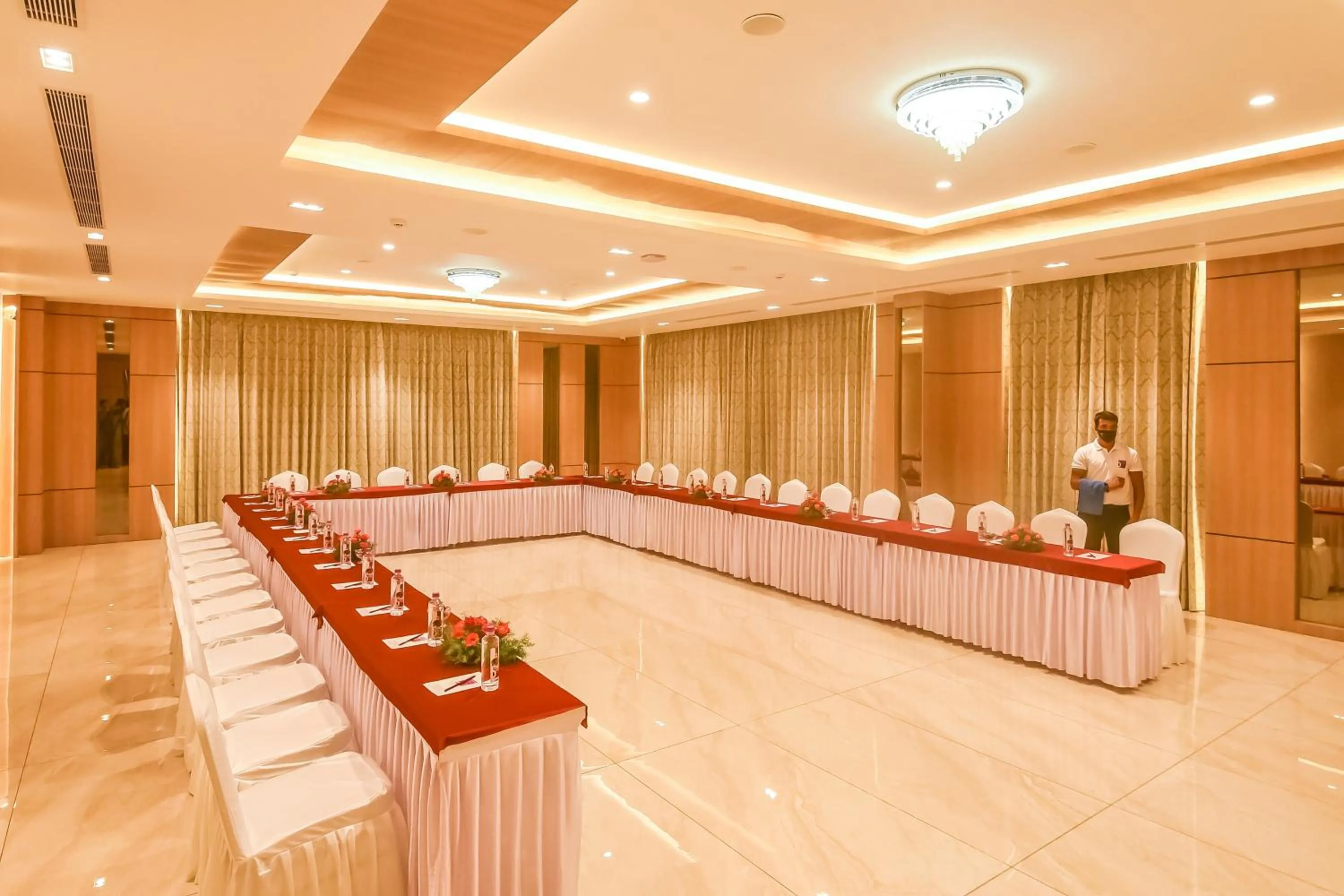 Banquet/Function facilities in Emerald Clarks Inn Suites