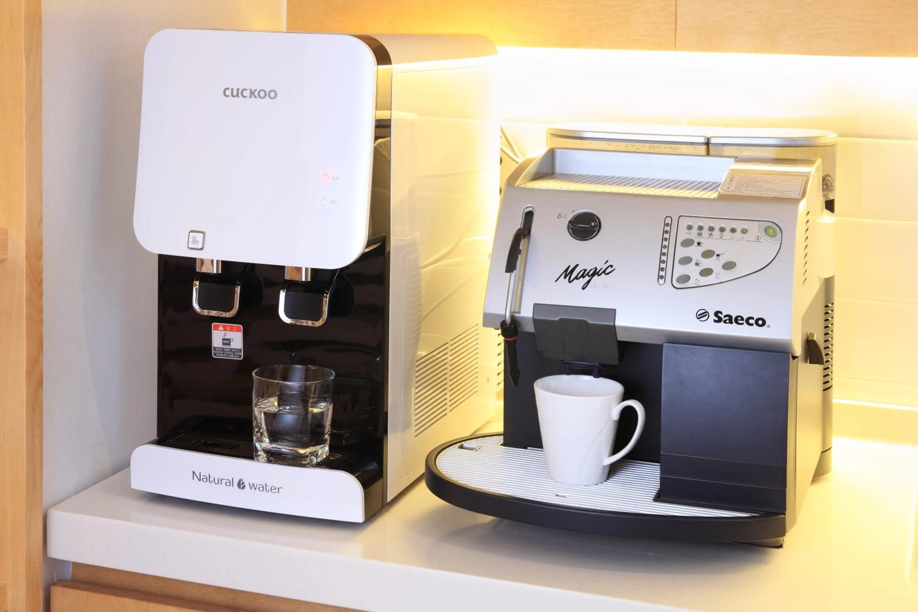 Coffee/tea facilities in Dream House