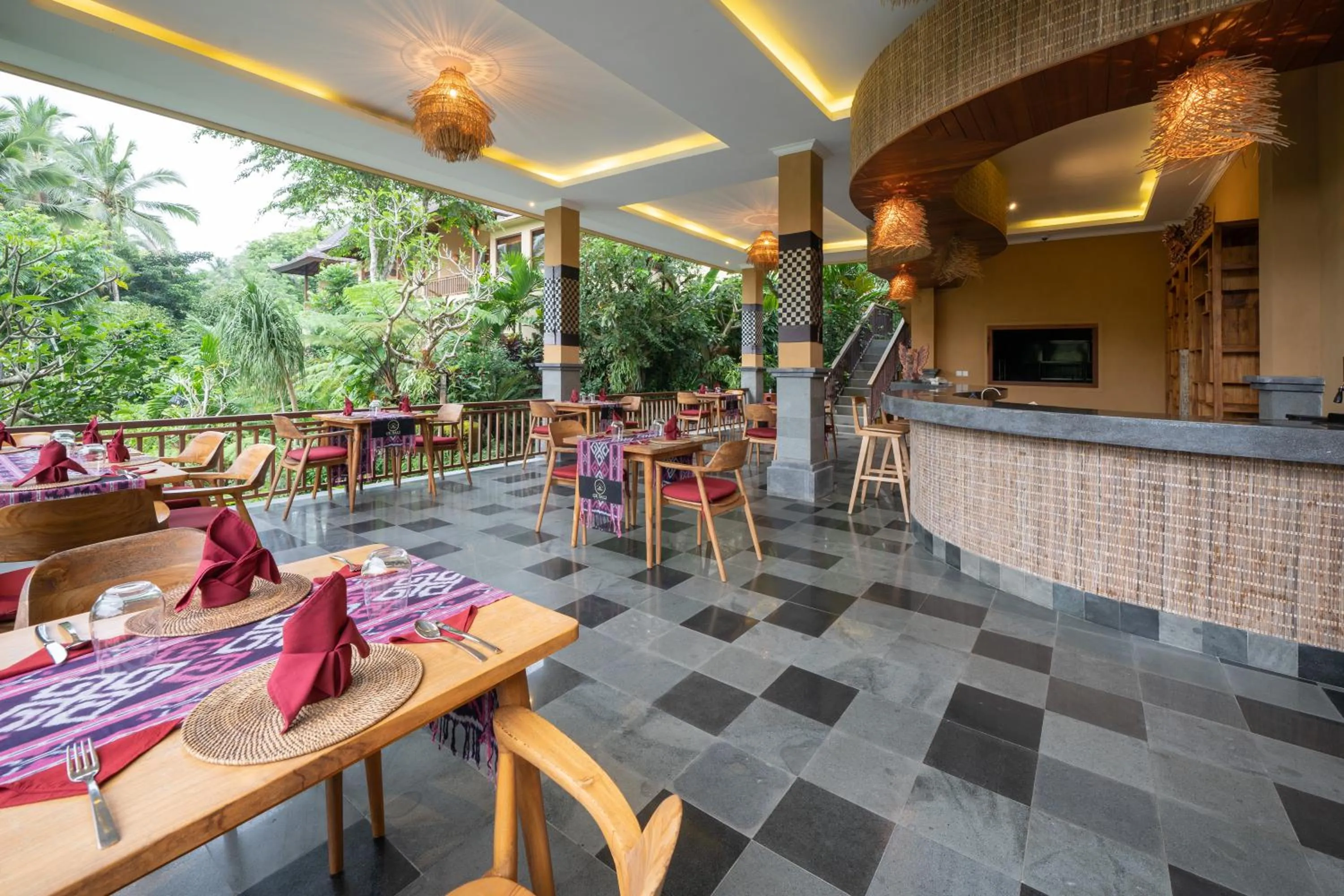 Restaurant/places to eat in GK Bali Resort