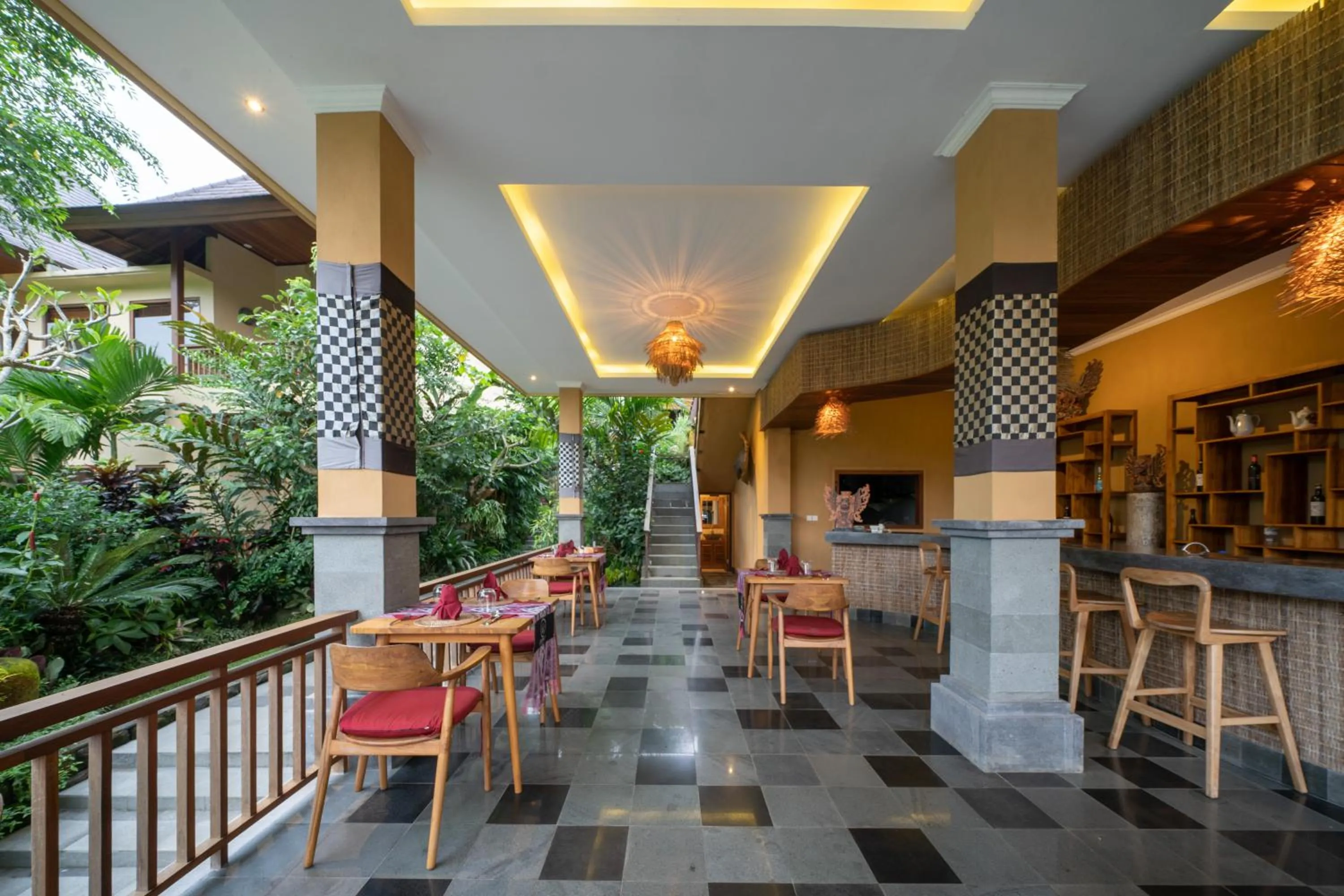 Restaurant/places to eat in GK Bali Resort
