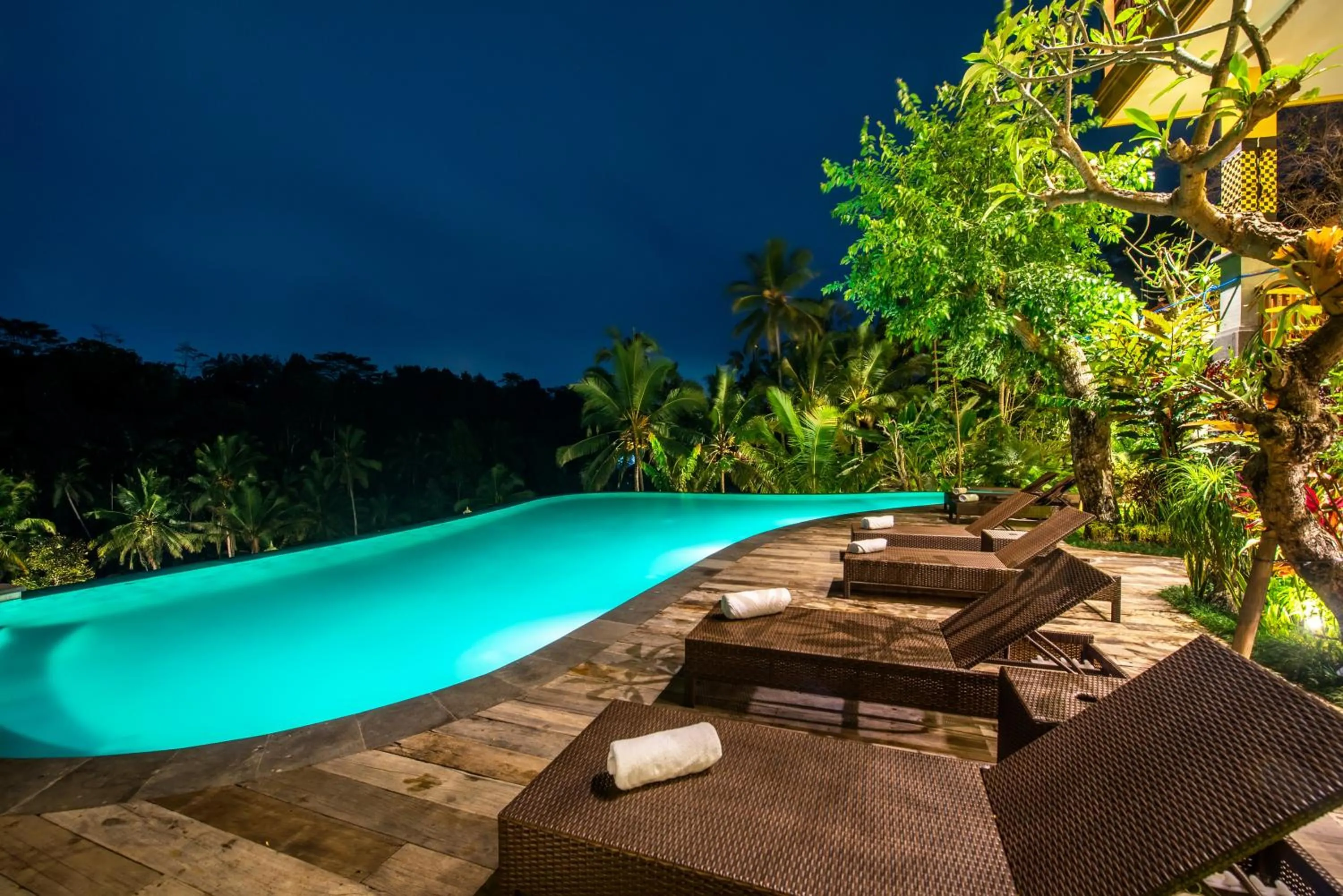 Swimming pool in GK Bali Resort