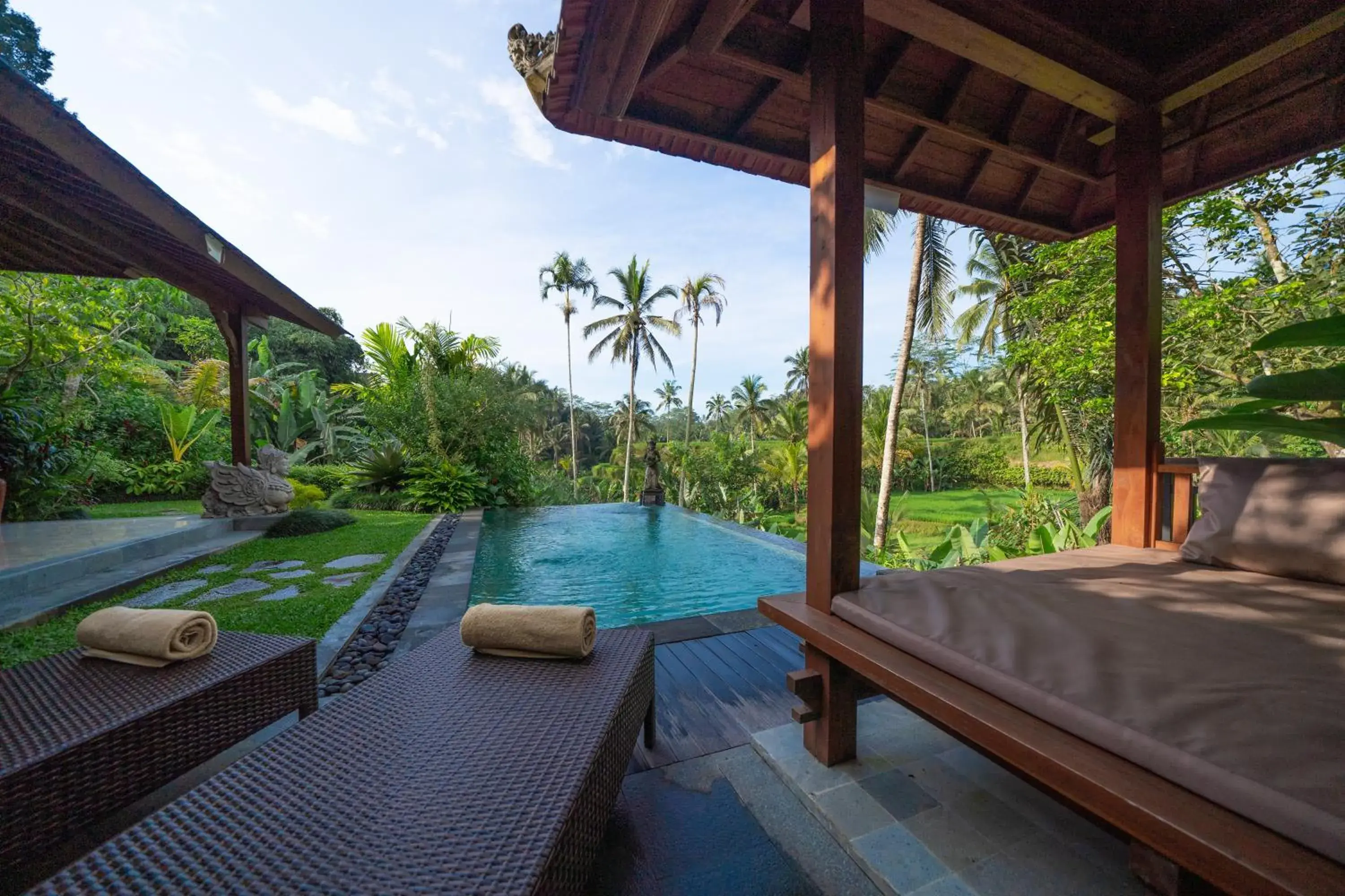 Swimming pool in GK Bali Resort Swimming pool in GK Bali Resort