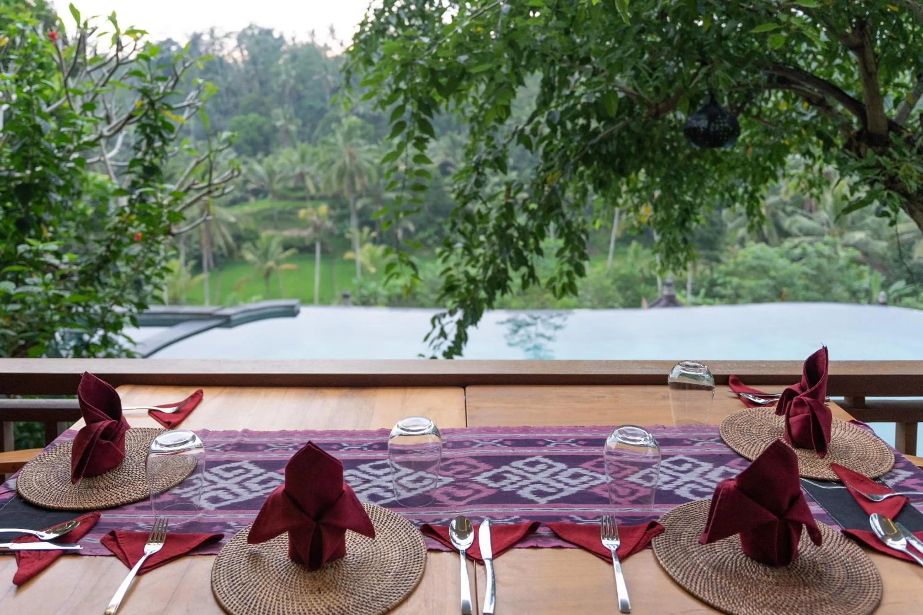 Restaurant/places to eat in GK Bali Resort