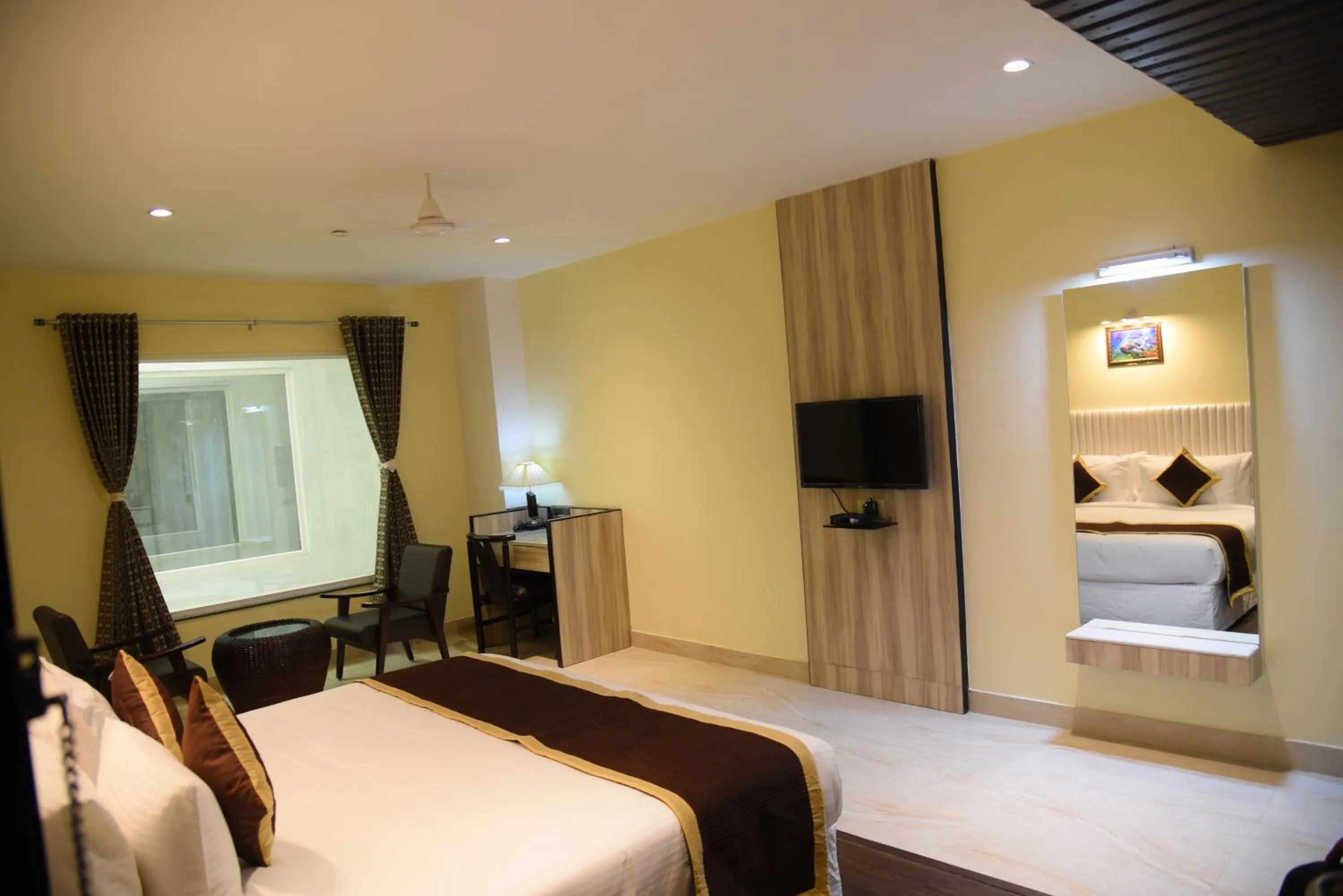 TV and multimedia, Bed in Broadway Inn