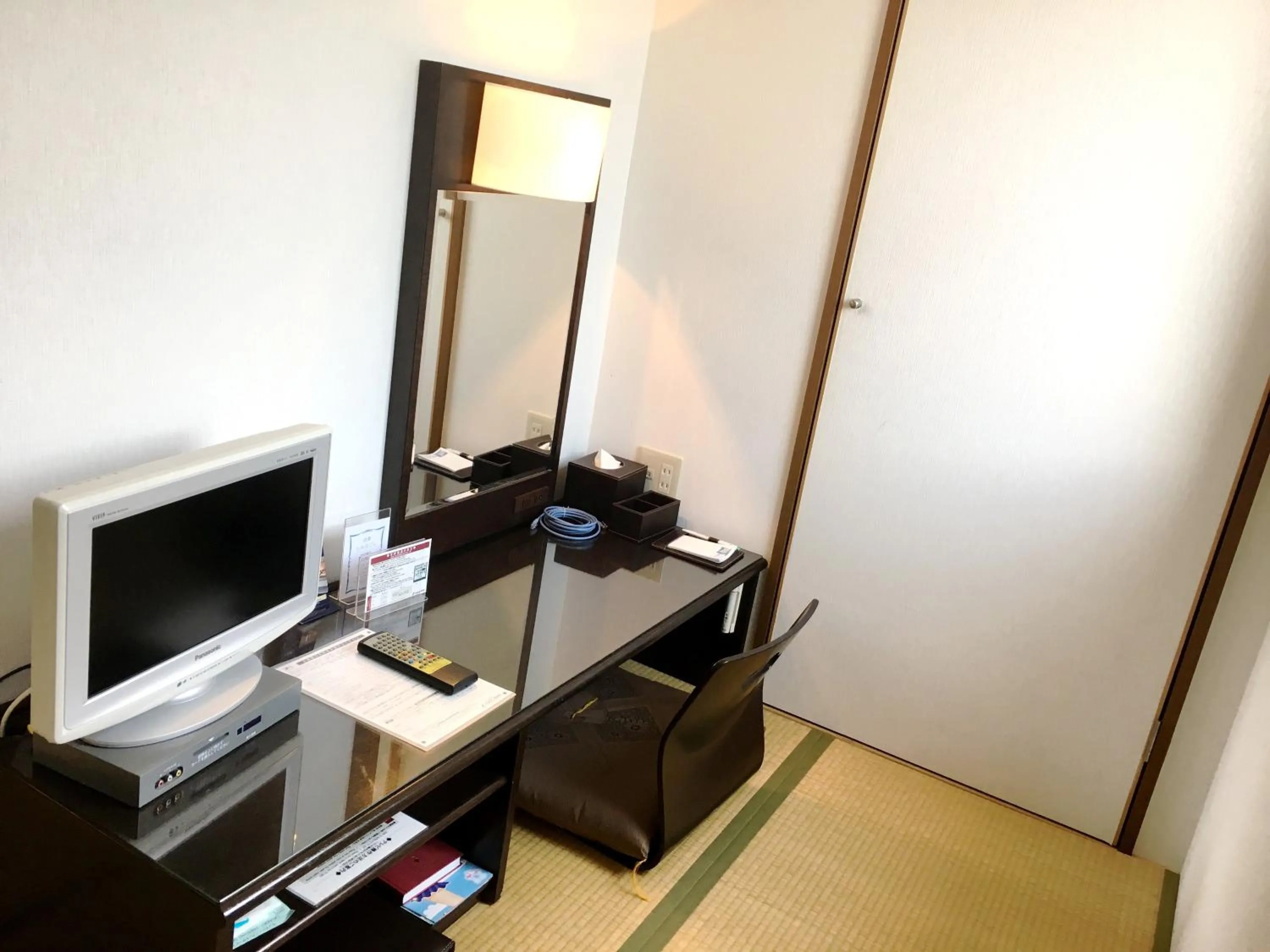 Decorative detail in Kuretake-INN Omaezaki